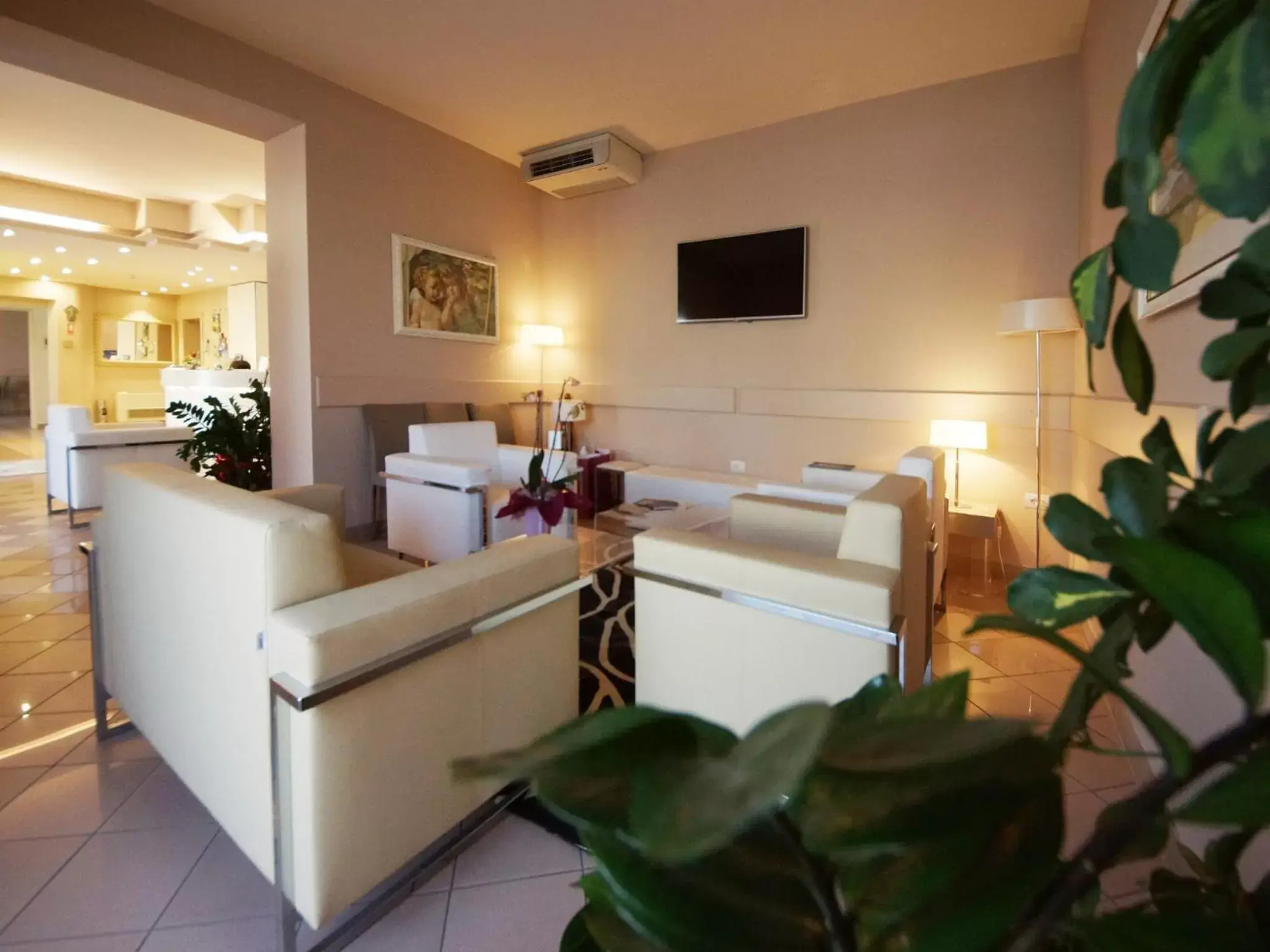 Lobby or reception, Seating Area in Hotel Dori