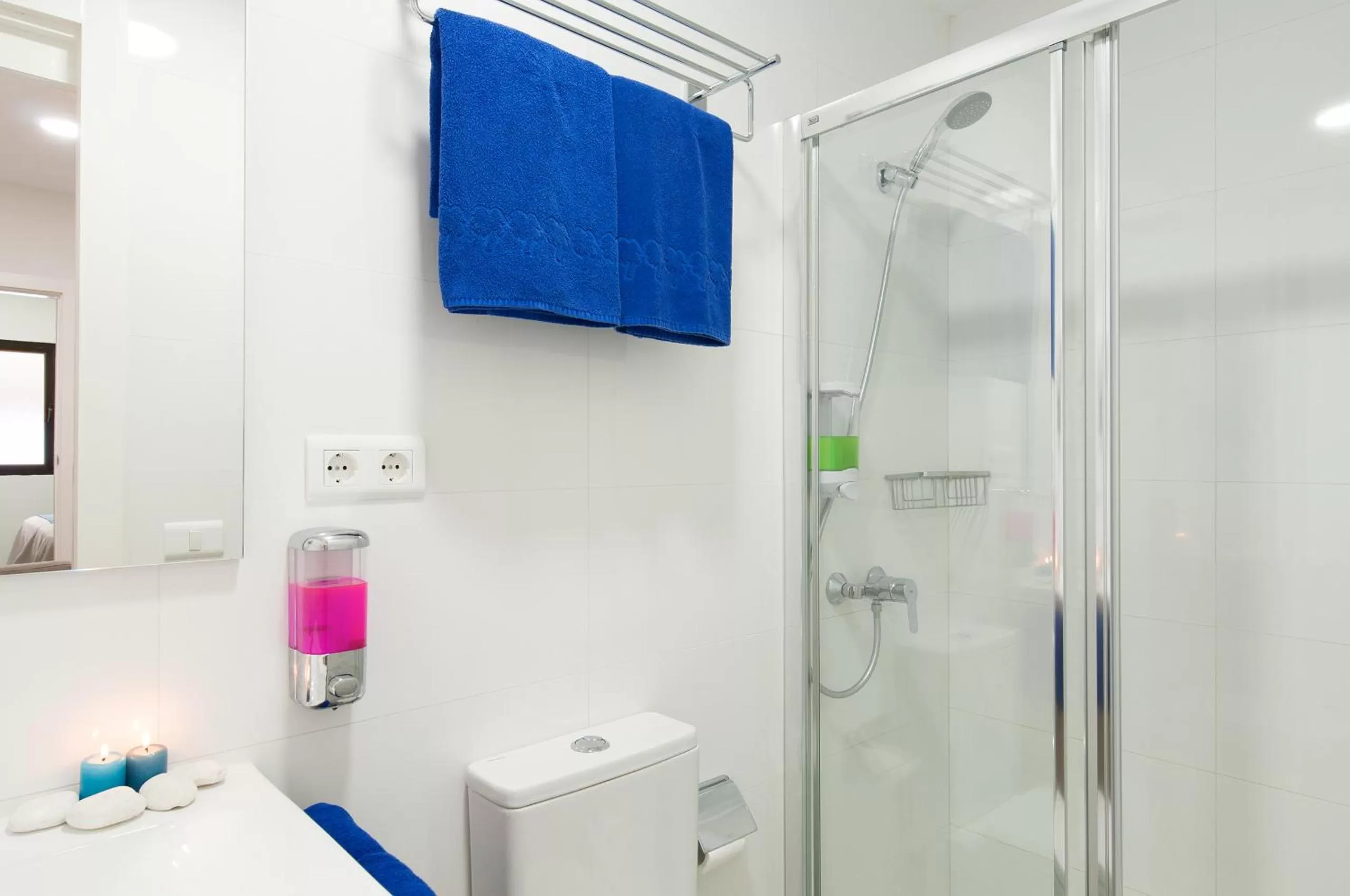 Bathroom in Hotel Apartamento Bajamar