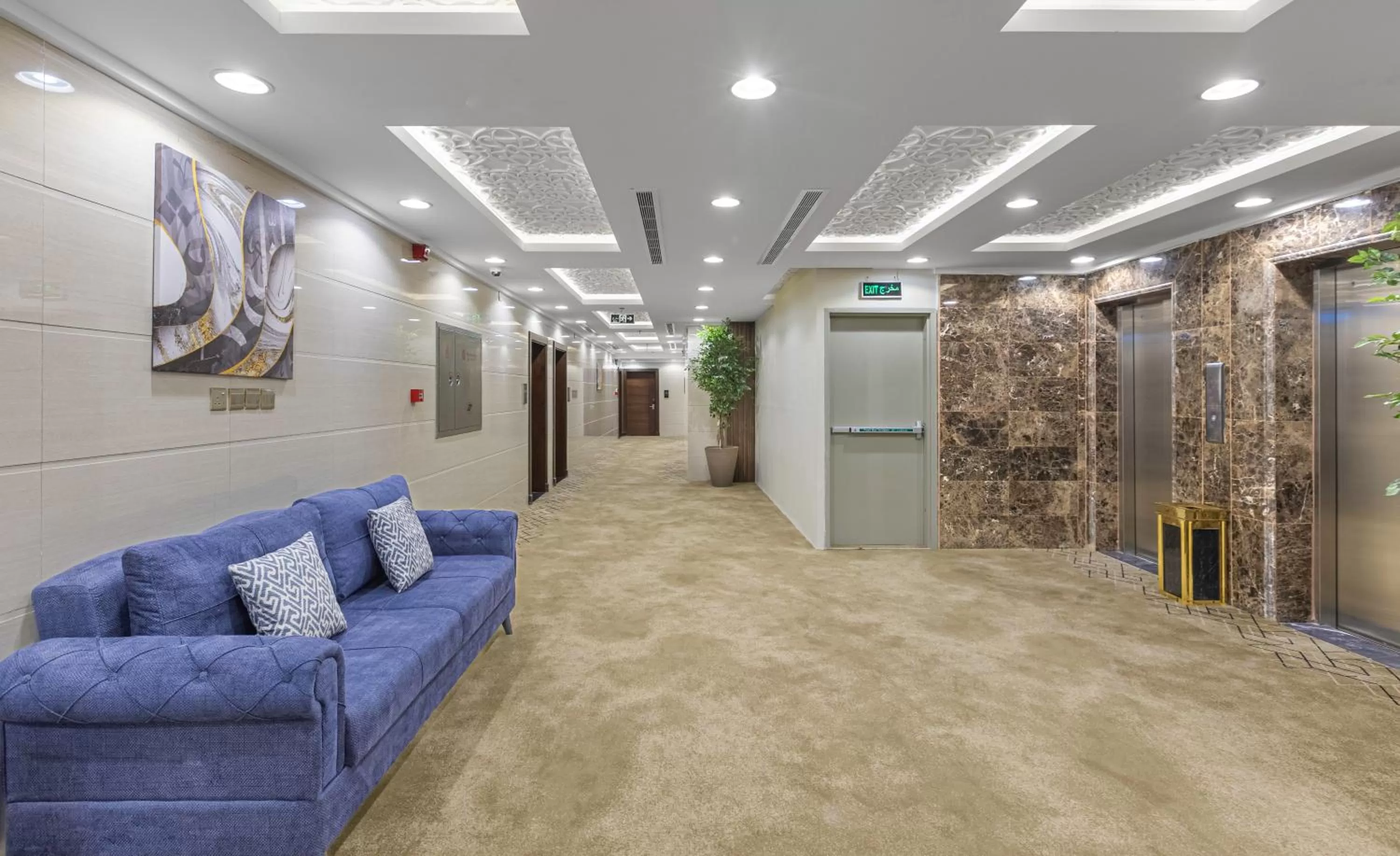 elevator, Lobby/Reception in فندق جيست هاوس