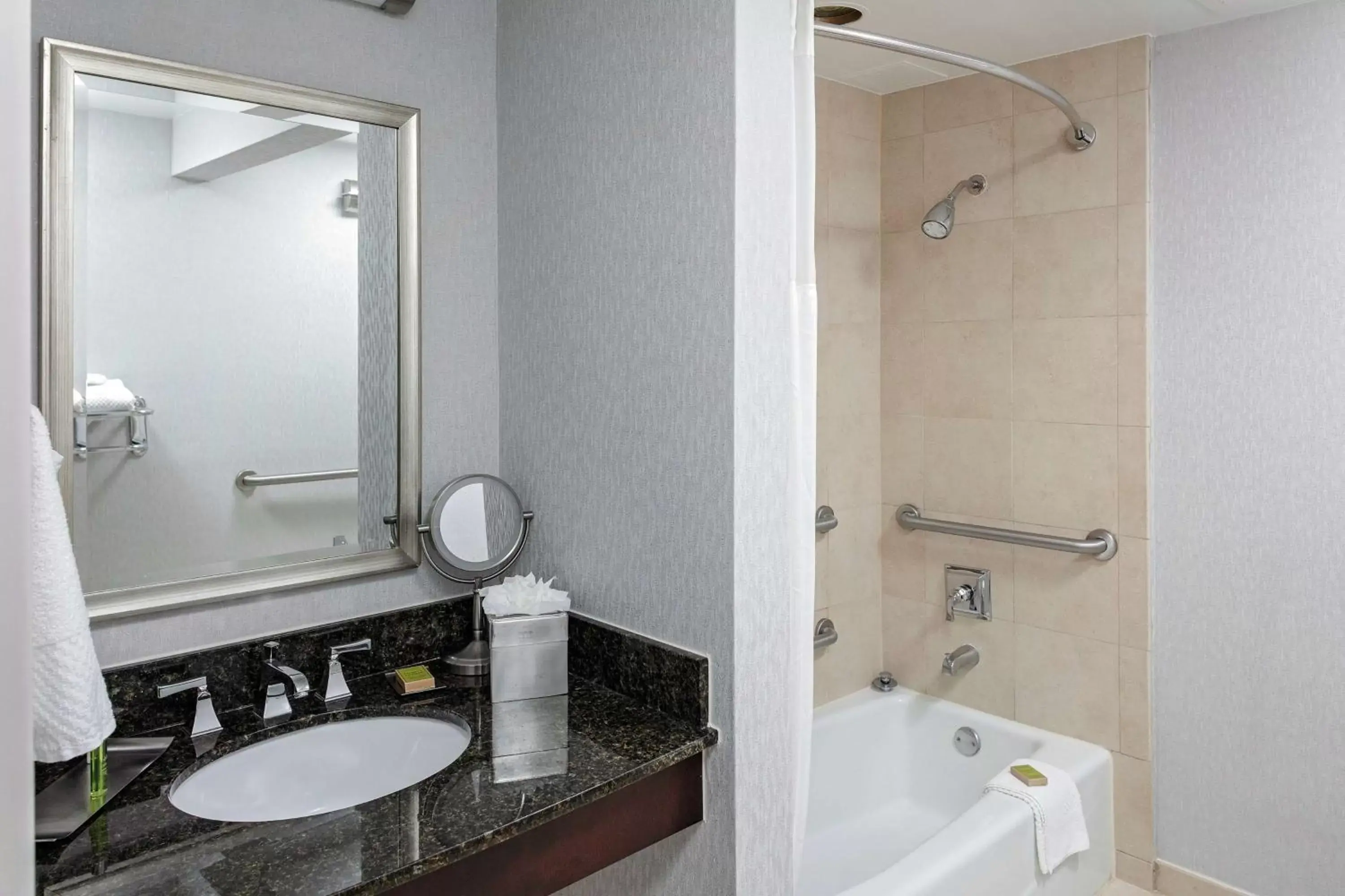 Bathroom in DoubleTree by Hilton Hotel & Executive Meeting Center Omaha-Downtown