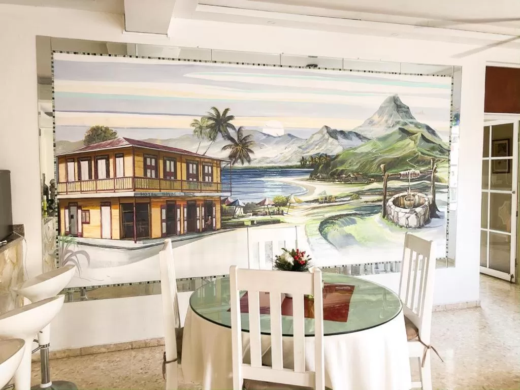 Restaurant/places to eat in Hotel Sinai