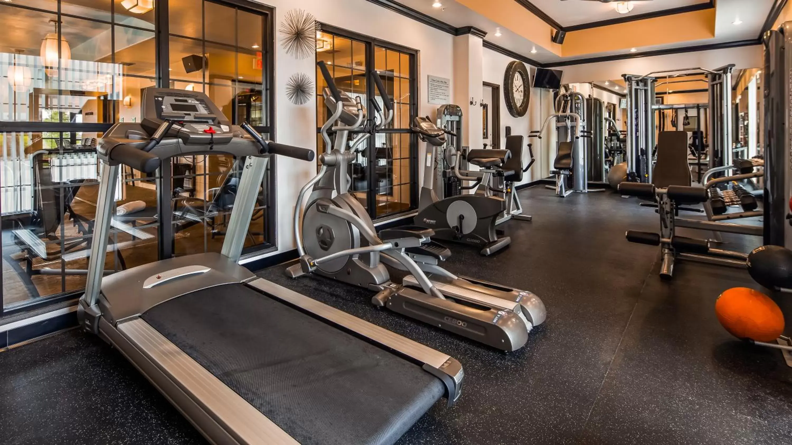 Fitness centre/facilities, Fitness Center/Facilities in Best Western Plus Emerald Inn & Suites