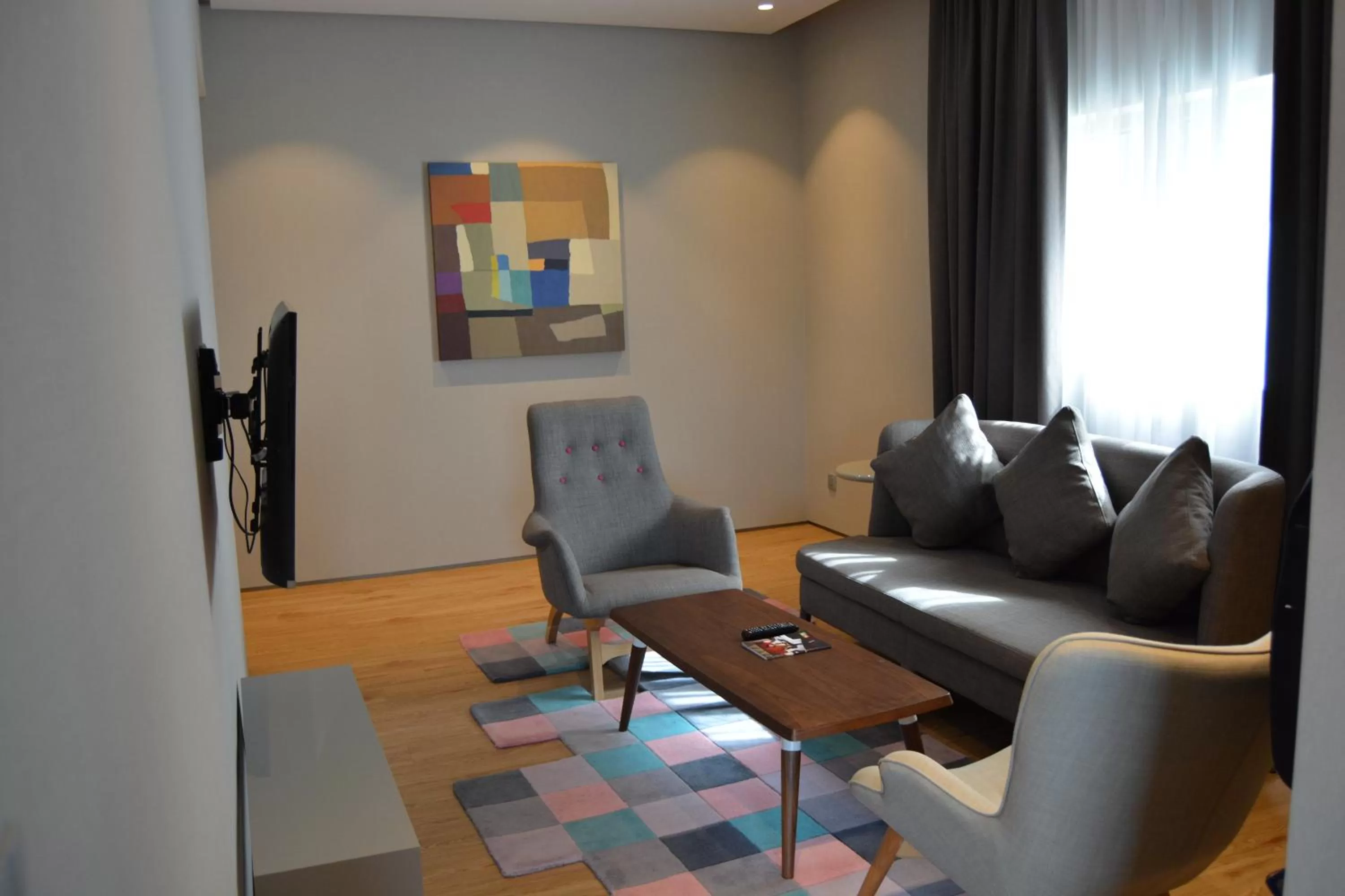 Living room in Ibis Styles Dubai Jumeira