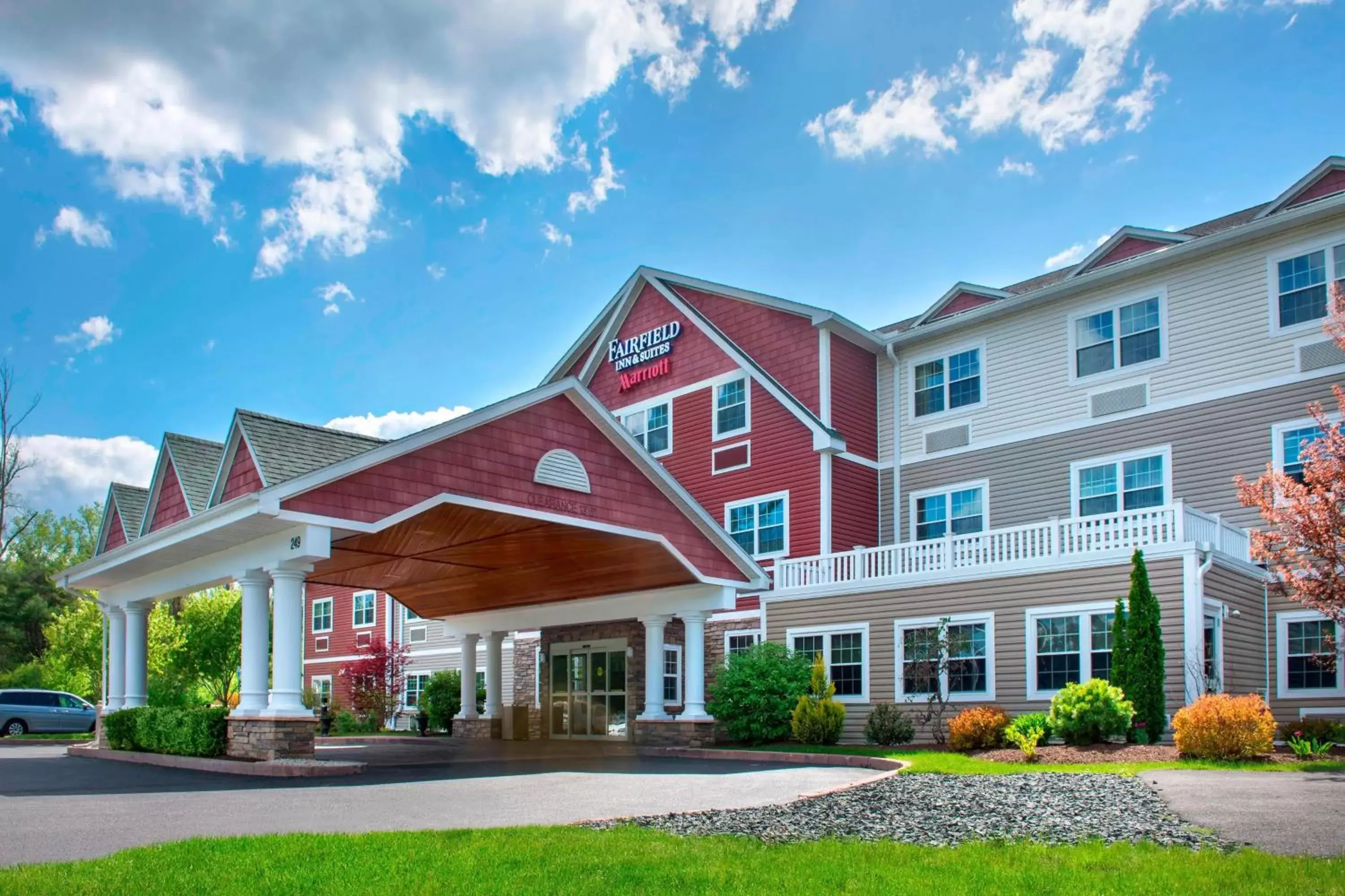 Property Building in Fairfield Inn & Suites by Marriott Great Barrington Lenox/Berkshires