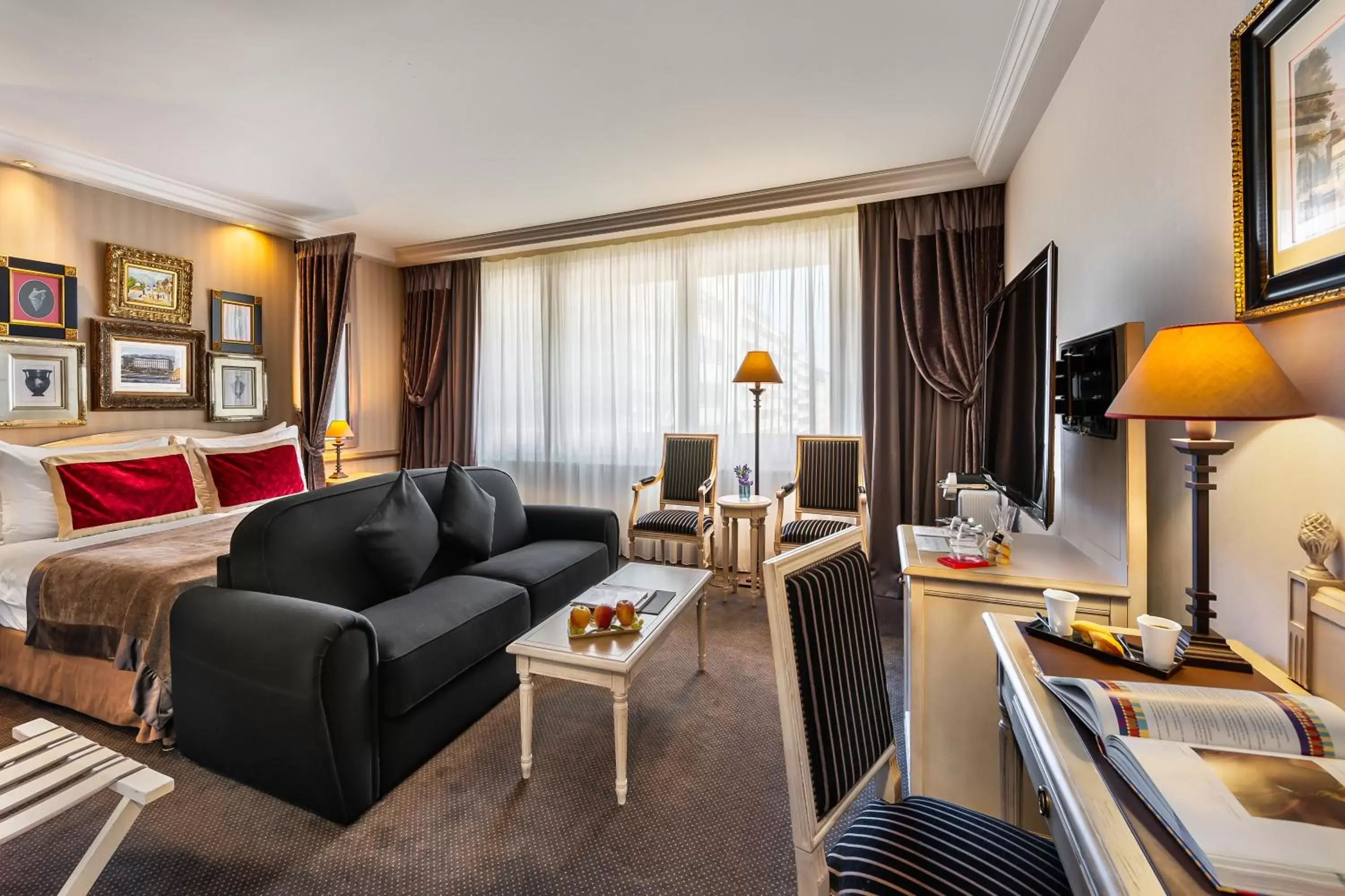 Family Executive Double Room in Royal Manotel Family Executive Double Room in Royal Manotel