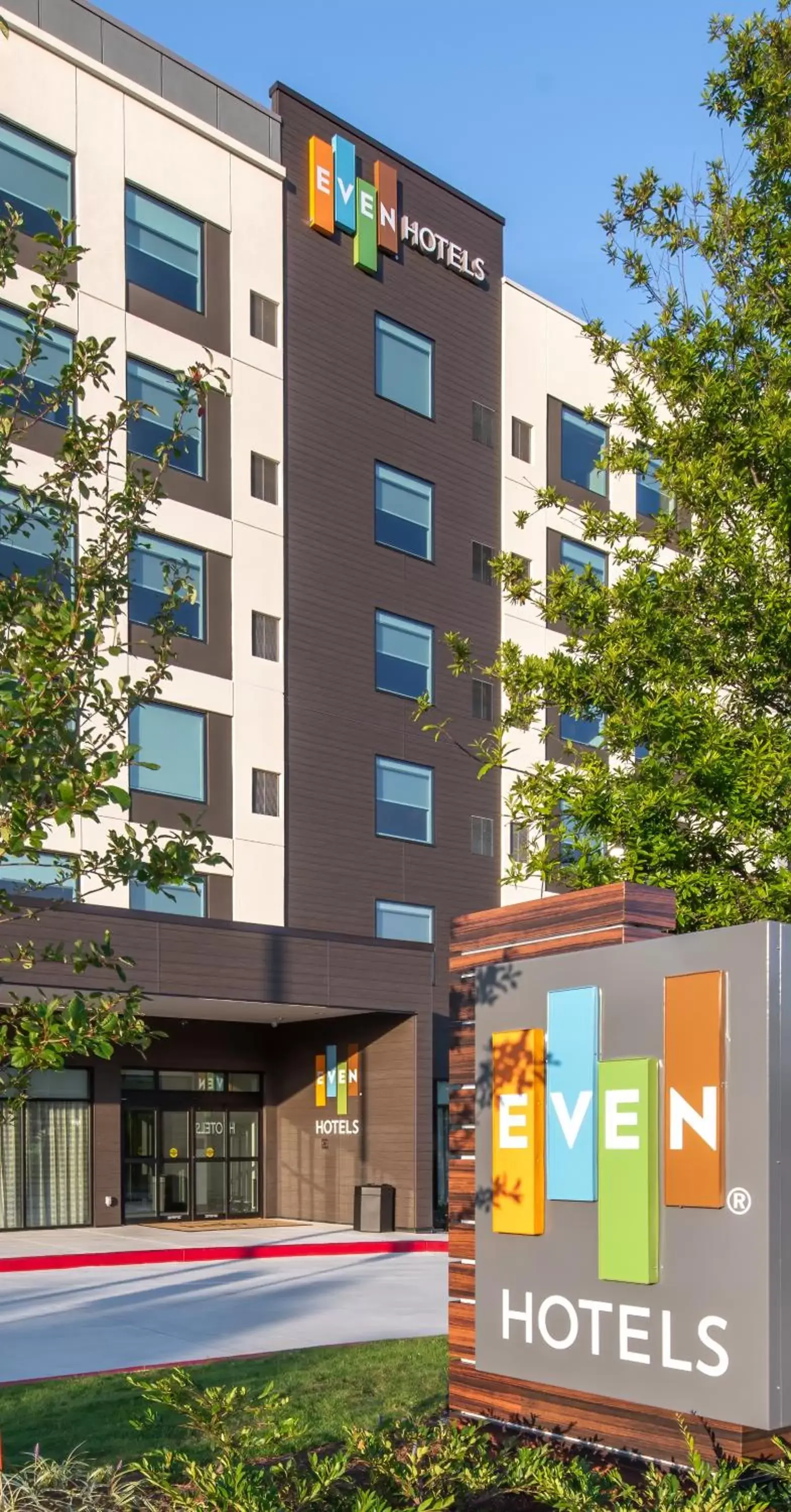 Facade/entrance, Property Building in EVEN Hotel Atlanta - Cobb Galleria, an IHG Hotel