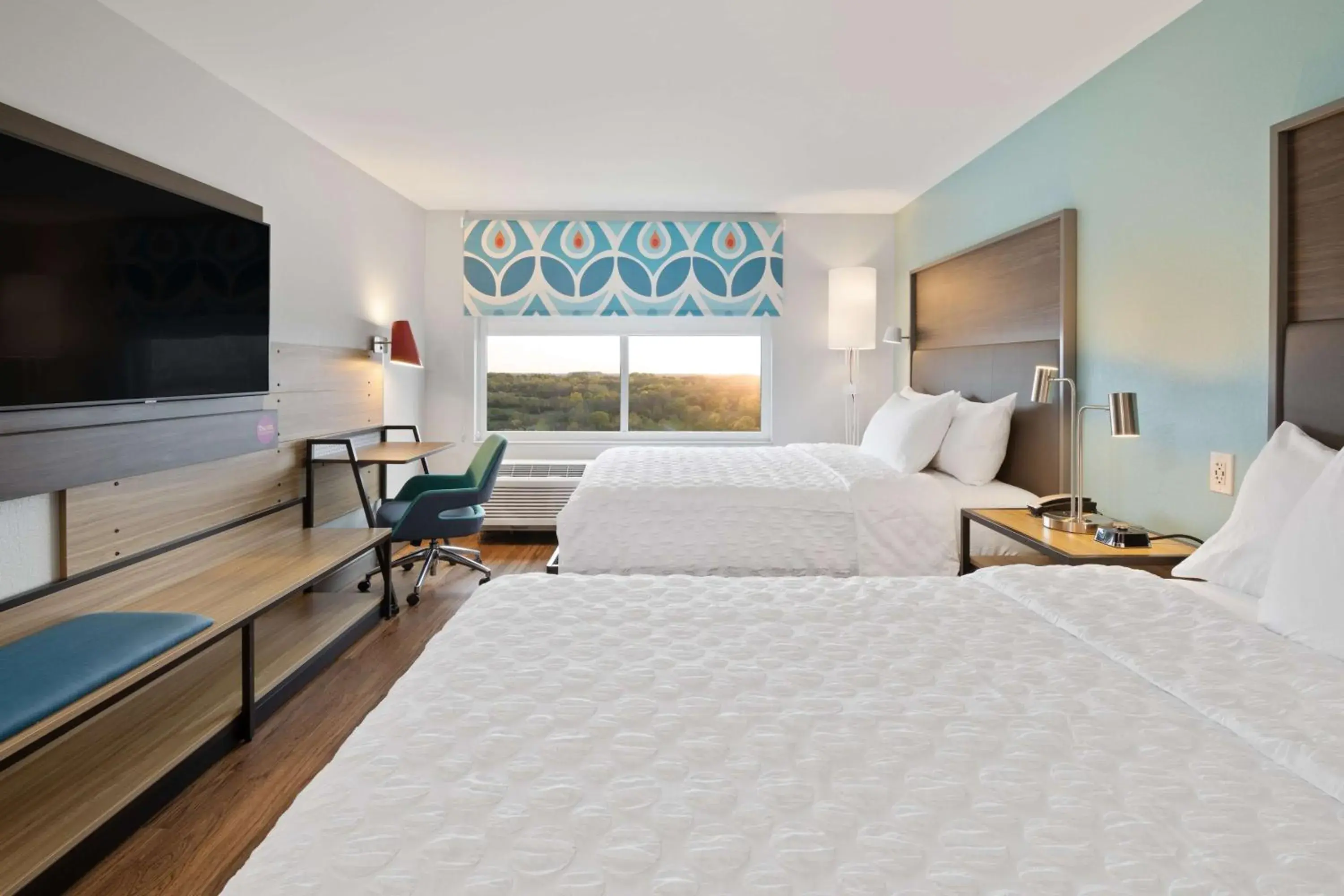 Bedroom in Tru by Hilton Sharonville, OH