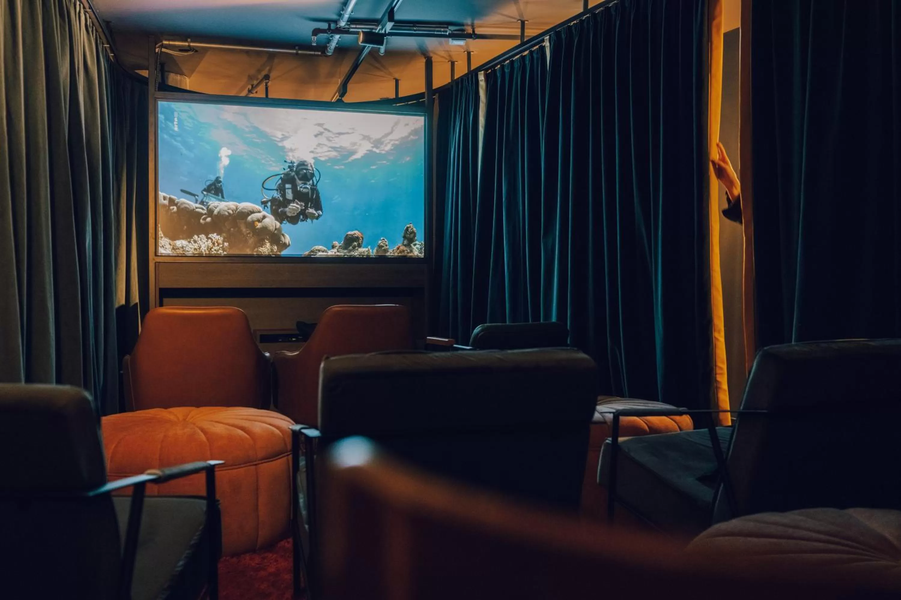 Communal lounge/ TV room in Revo Munich