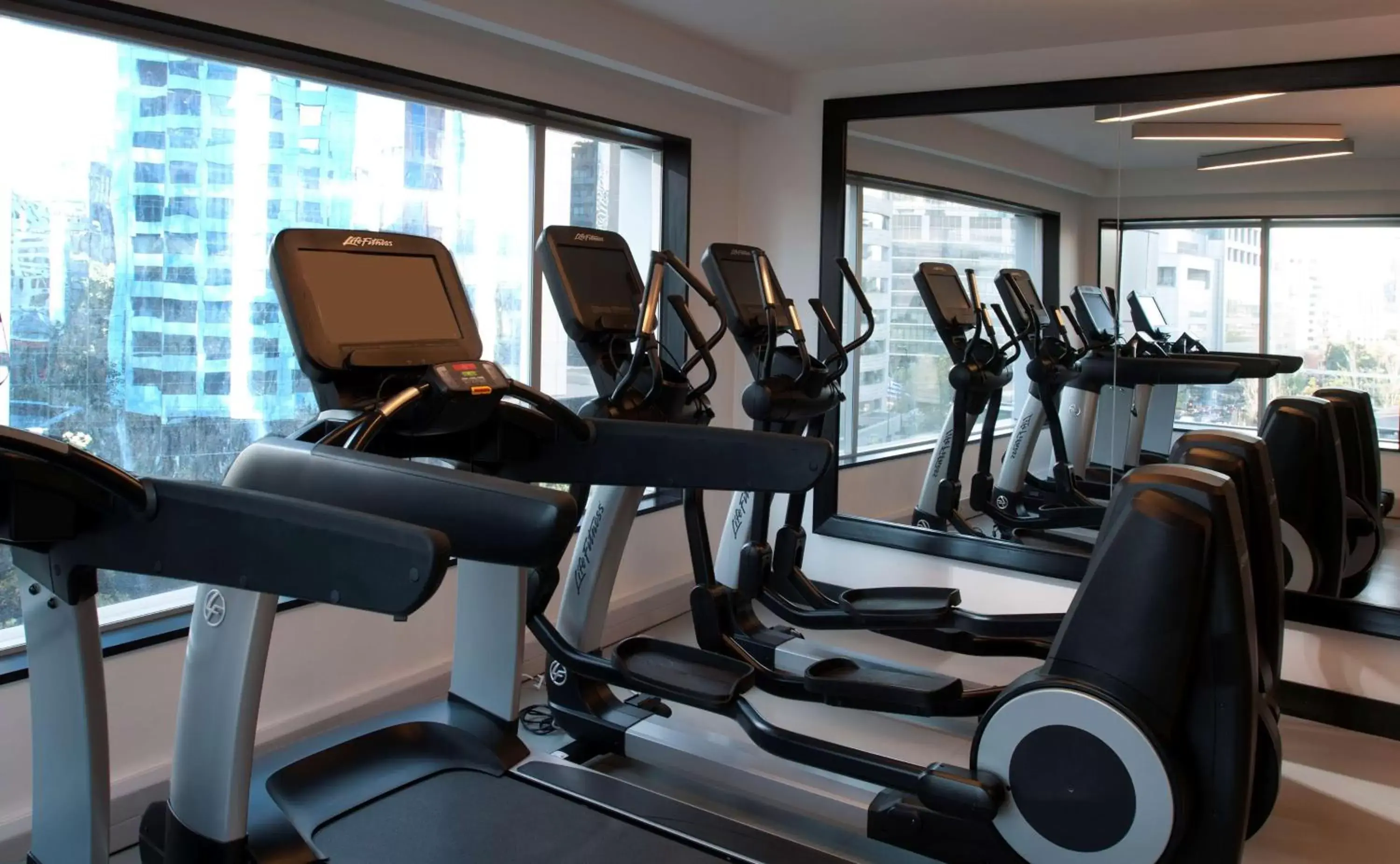 Fitness centre/facilities in DoubleTree by Hilton Santiago - Vitacura Fitness centre/facilities in DoubleTree by Hilton Santiago - Vitacura