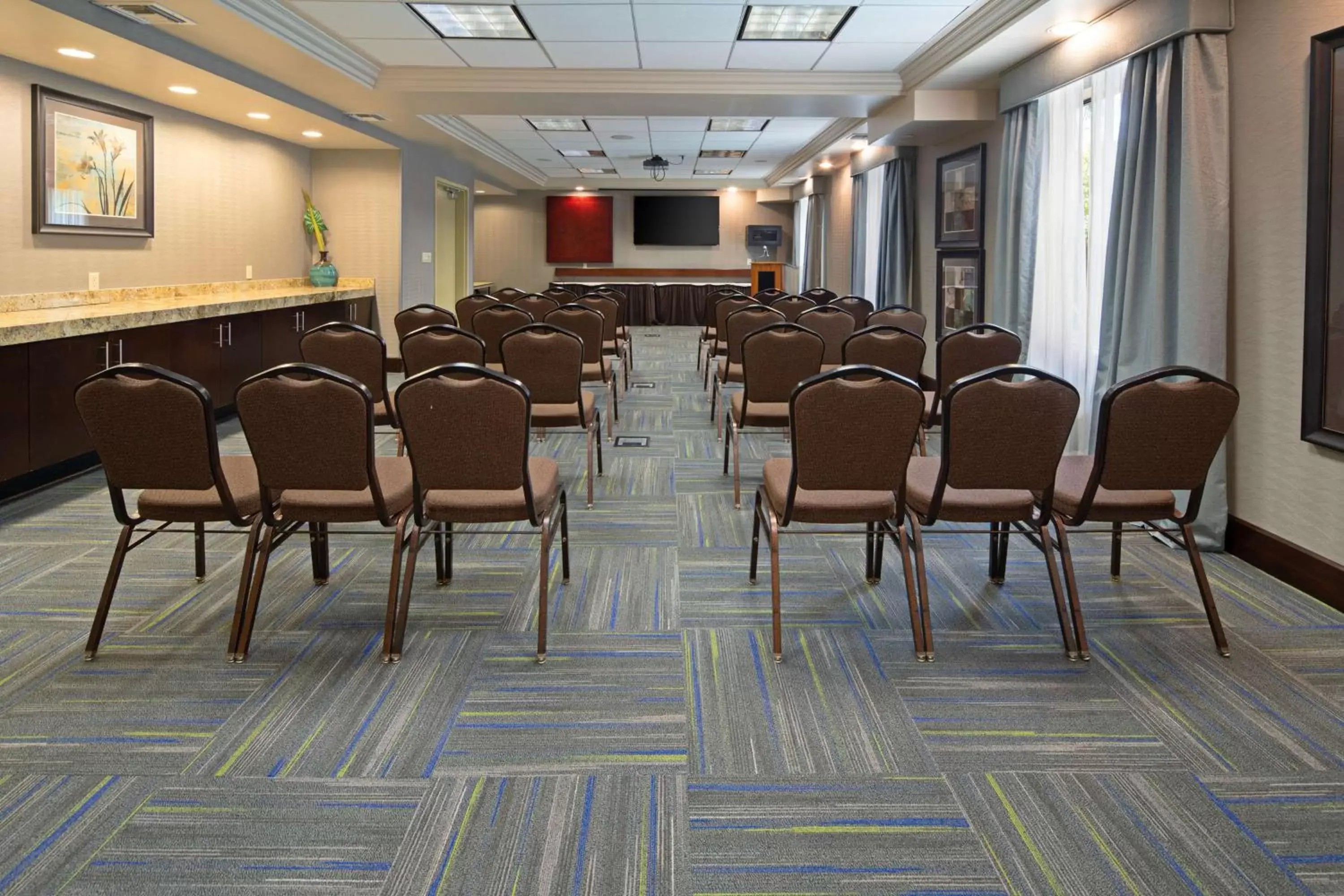 Meeting/conference room in Hampton Inn Visalia