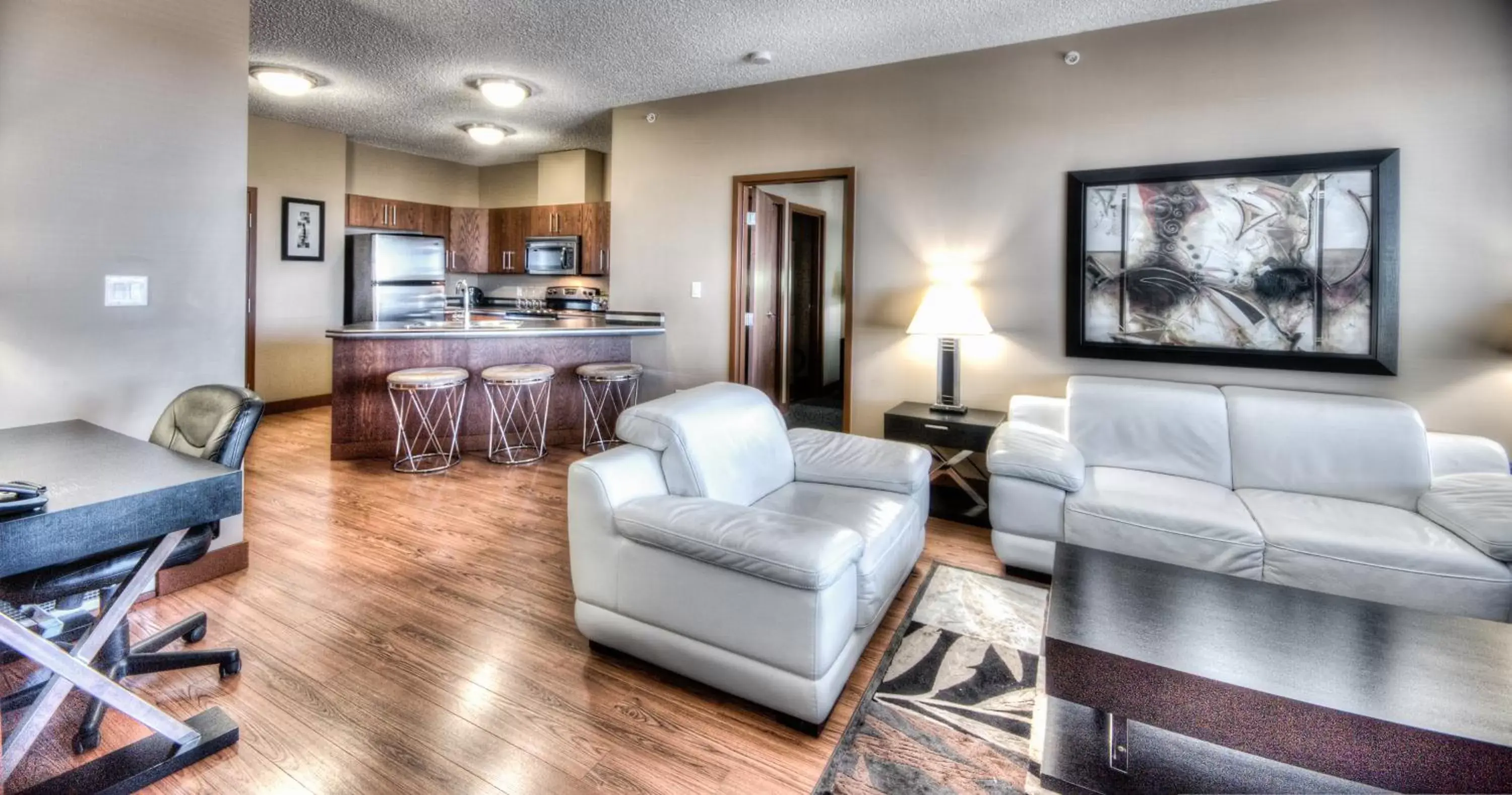 Living room, Seating Area in Grand Inn & Residence- Grande Prairie