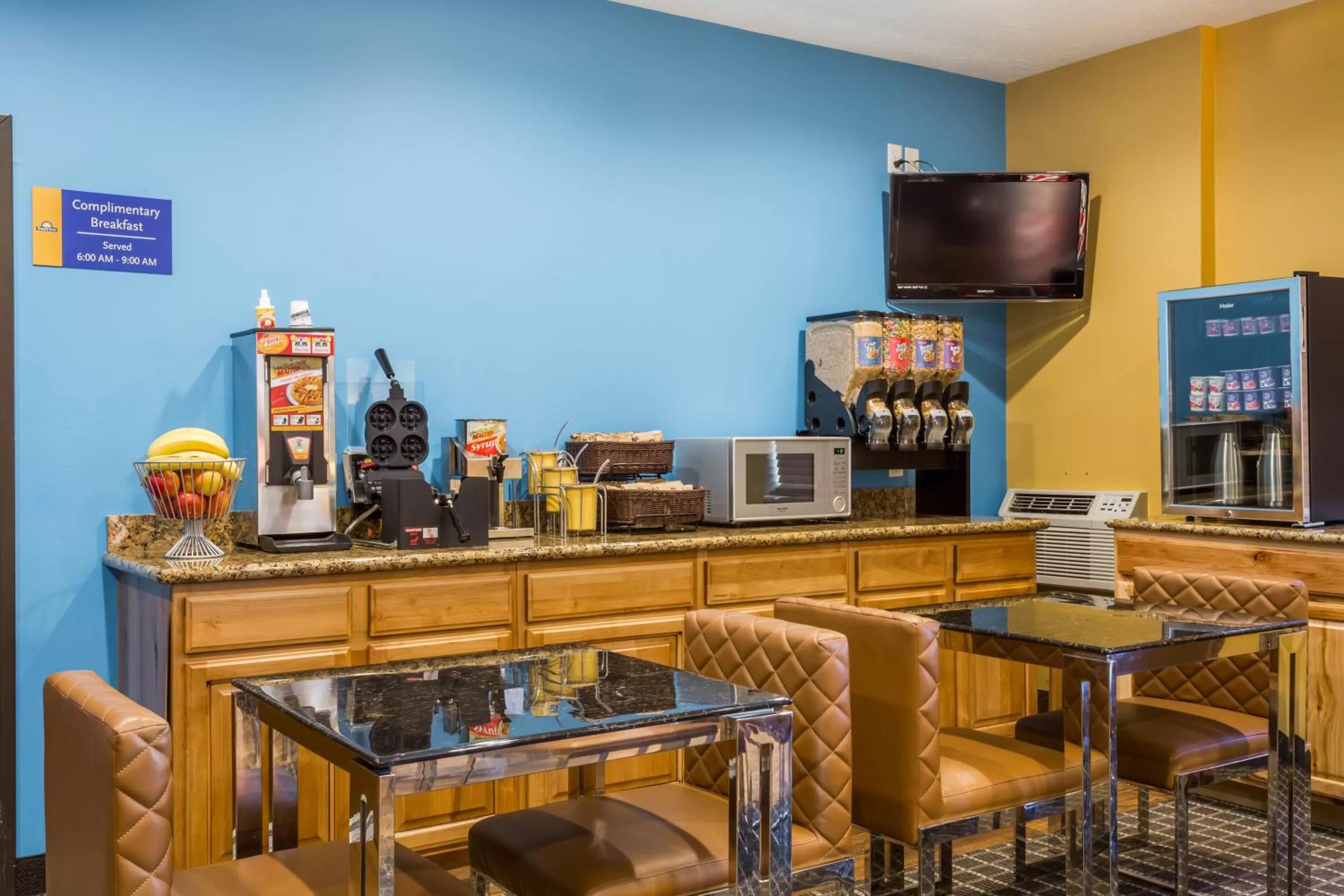 Continental breakfast in Days Inn by Wyndham Vernal