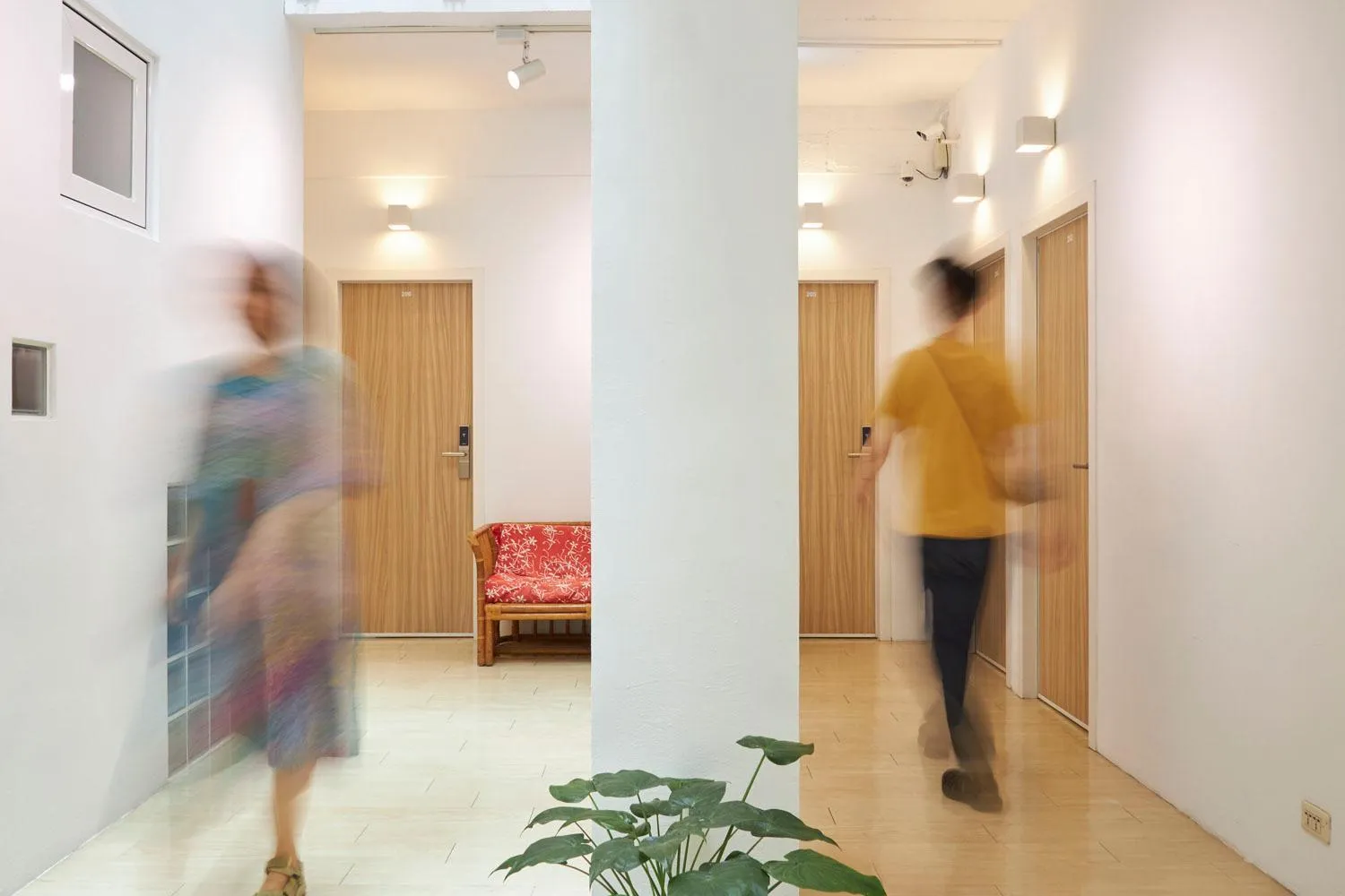 Property building in OwlStay Flip Flop Hostel - Garden