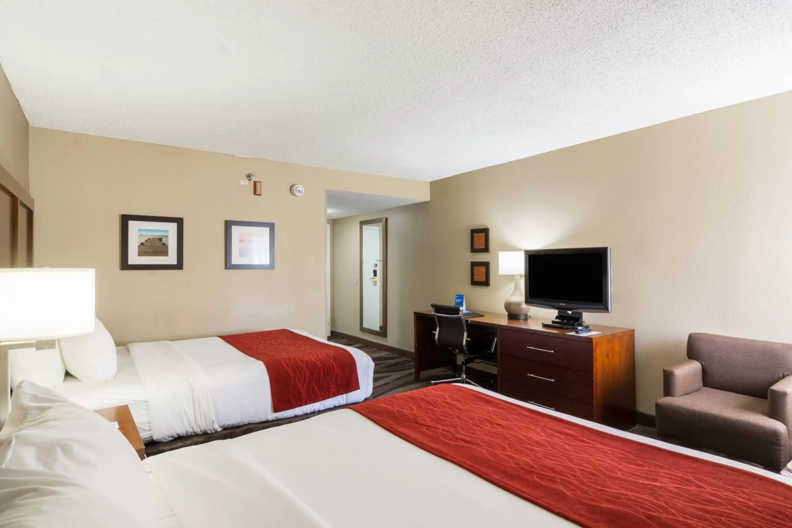 Queen Room with Two Queen Beds - Accessible/Non-Smoking  in Comfort Inn Pensacola - University Area