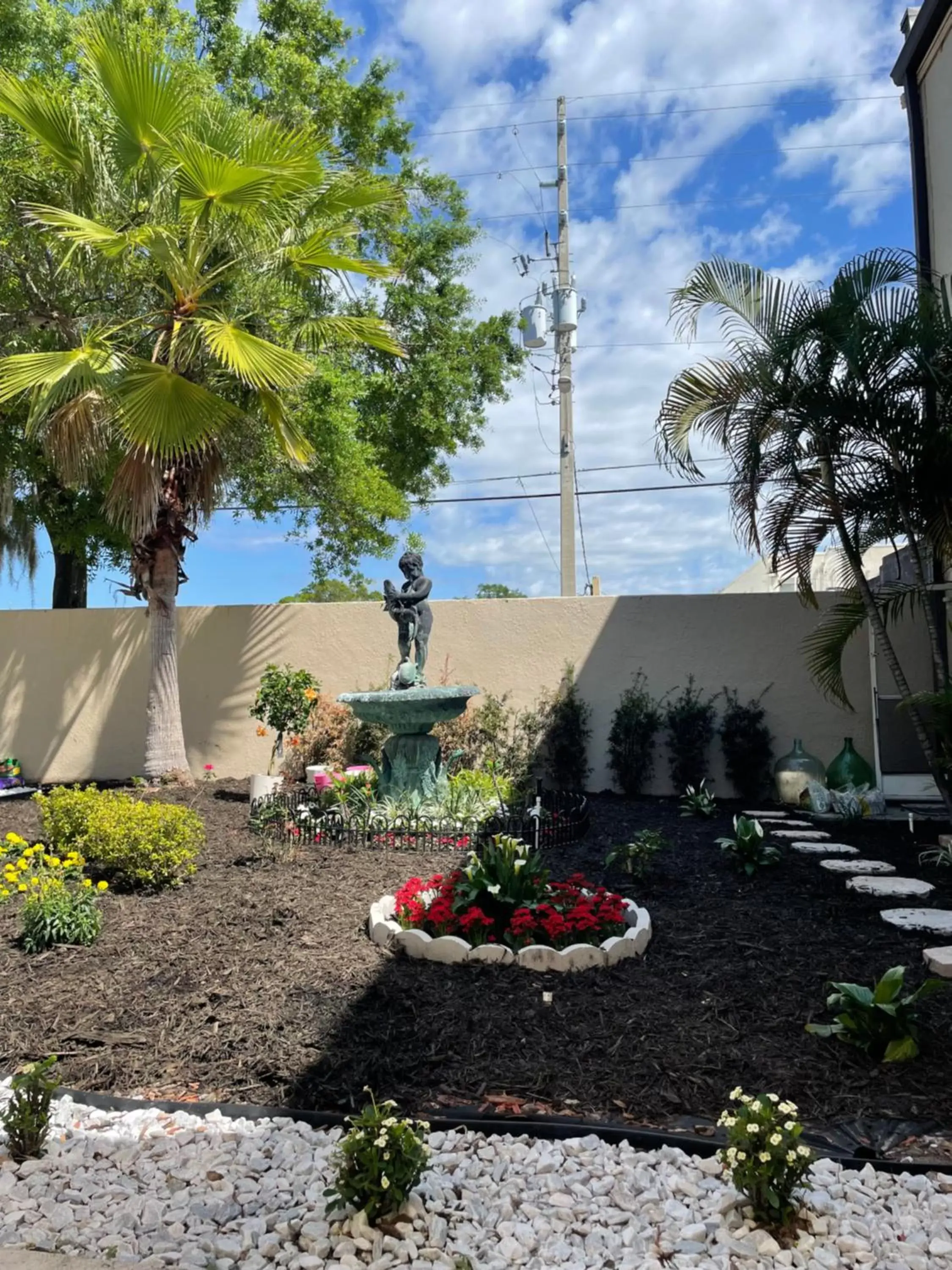 Garden in Hunter Arms Hotel