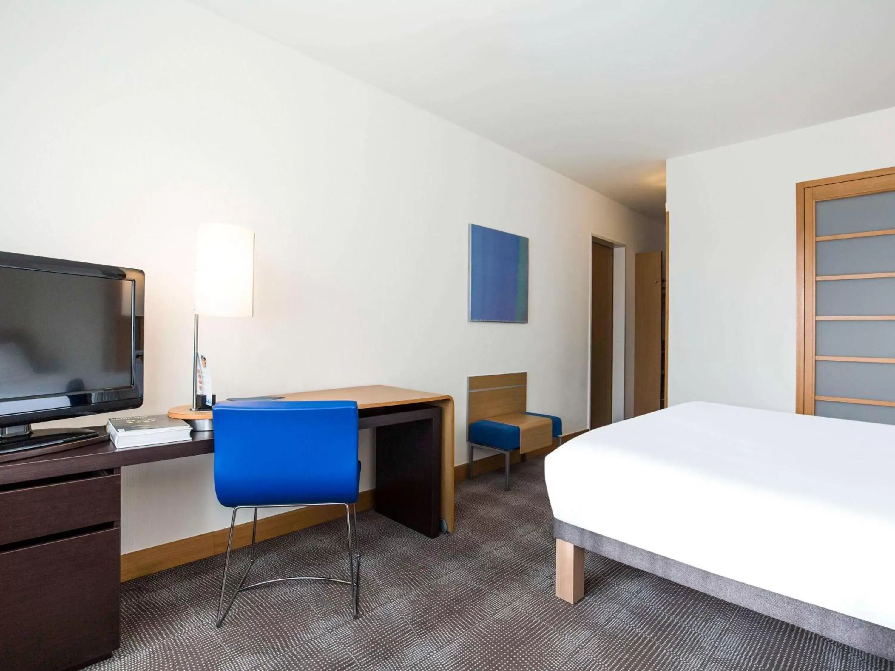 Bedroom, Bed in Novotel Aachen City