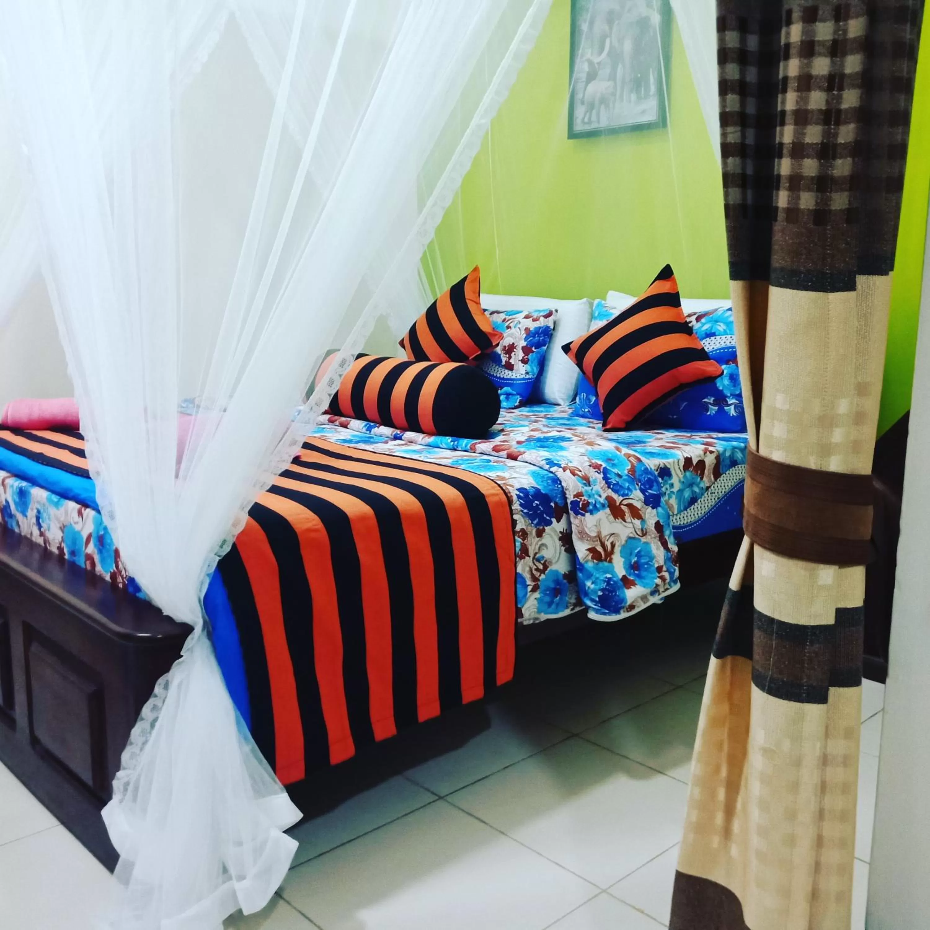 Bed in Madushanka Resort