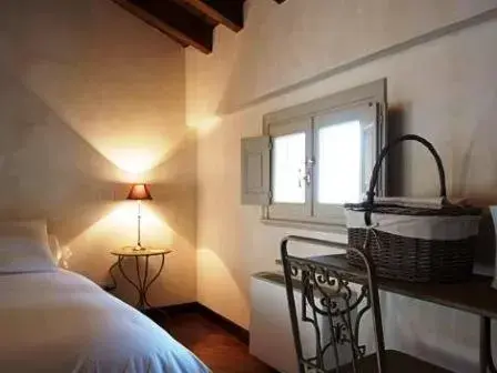 Seating area, Bed in B&B Casa del Teatro