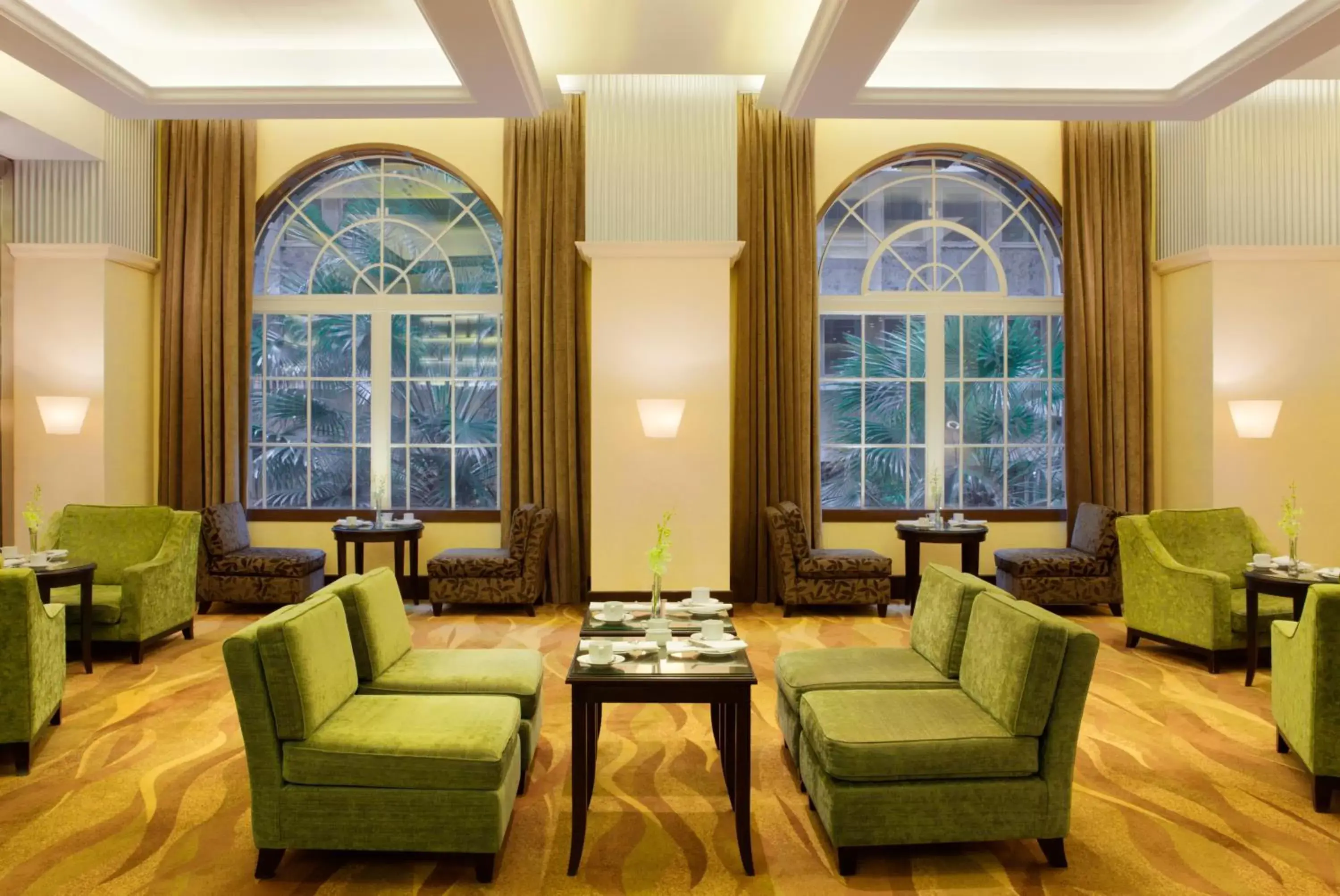 Lounge or bar, Seating Area in Radisson Blu Plaza Hotel Sydney