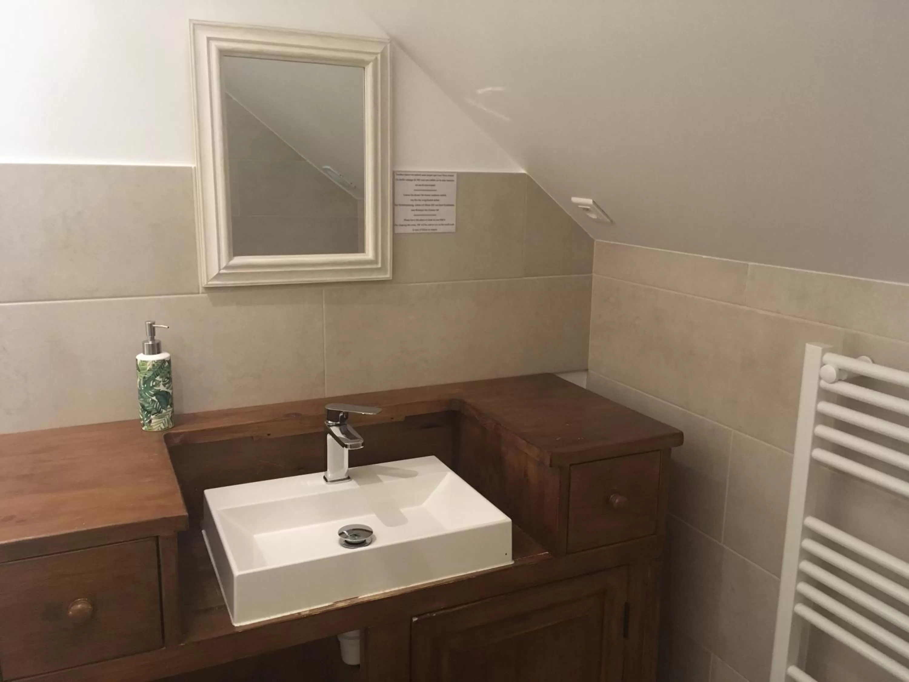 Bathroom in Caloupilé