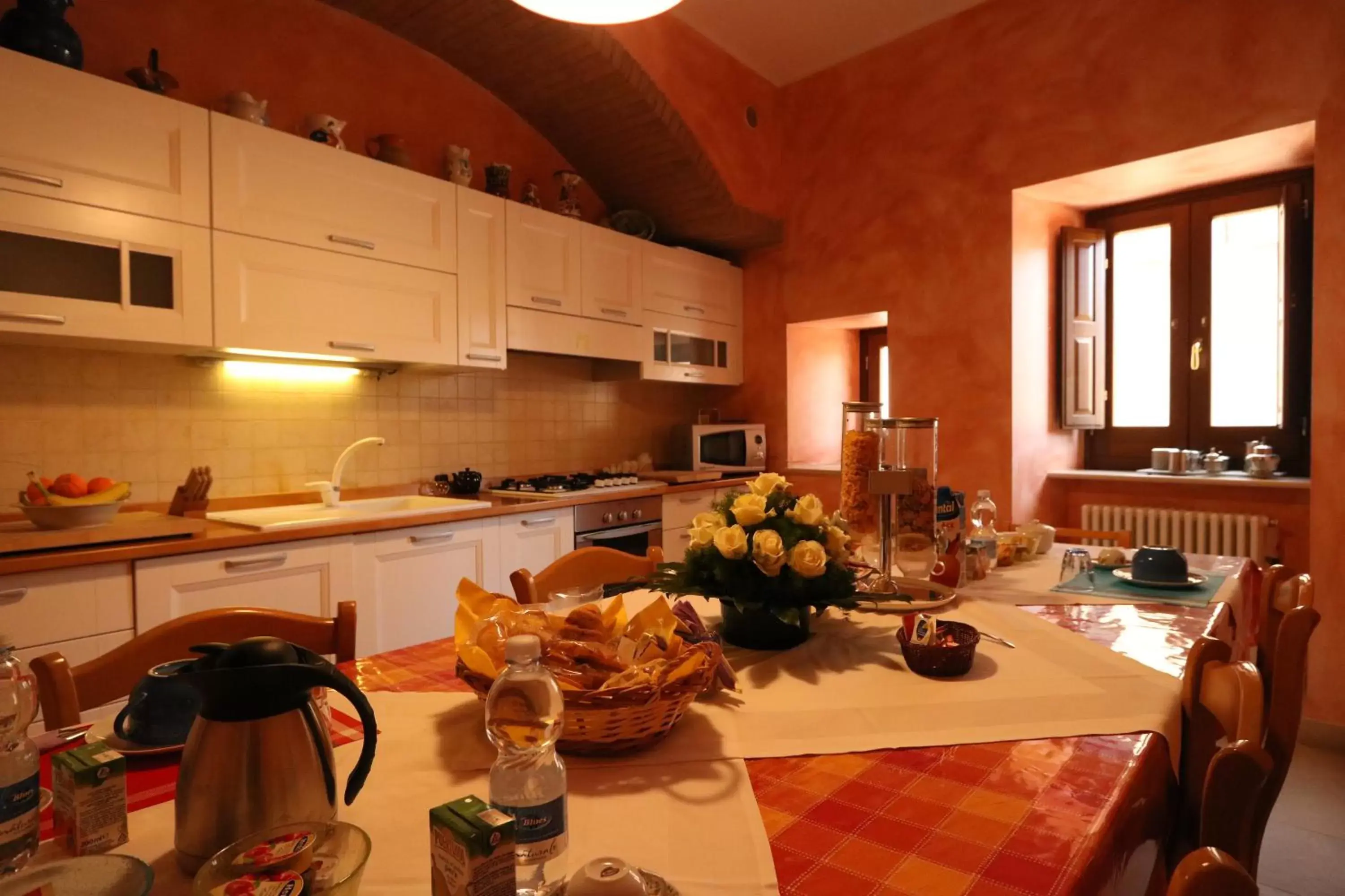 Kitchen/Kitchenette in B&B La Casa Di Tocco