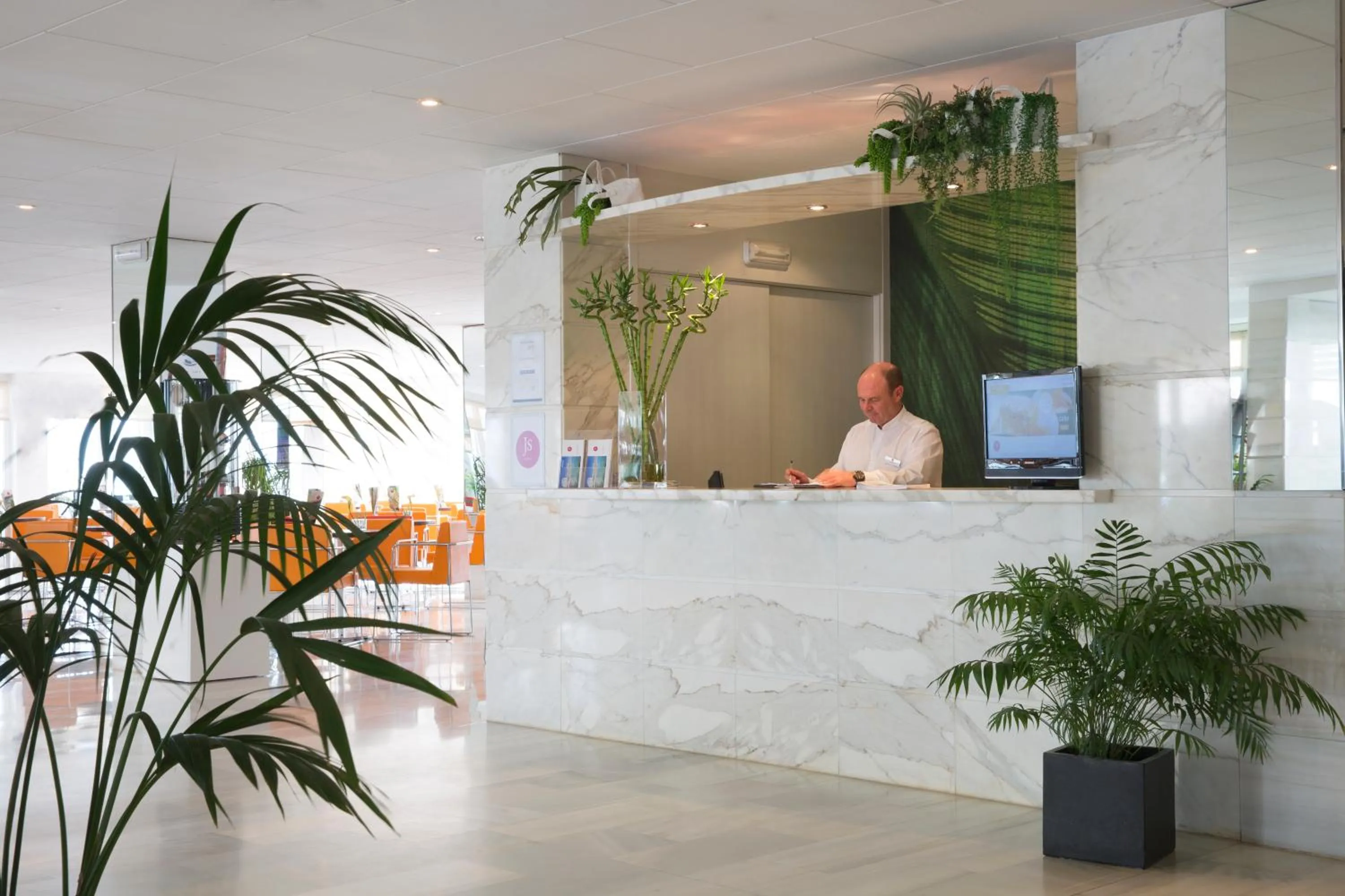 Lobby or reception in JS Miramar