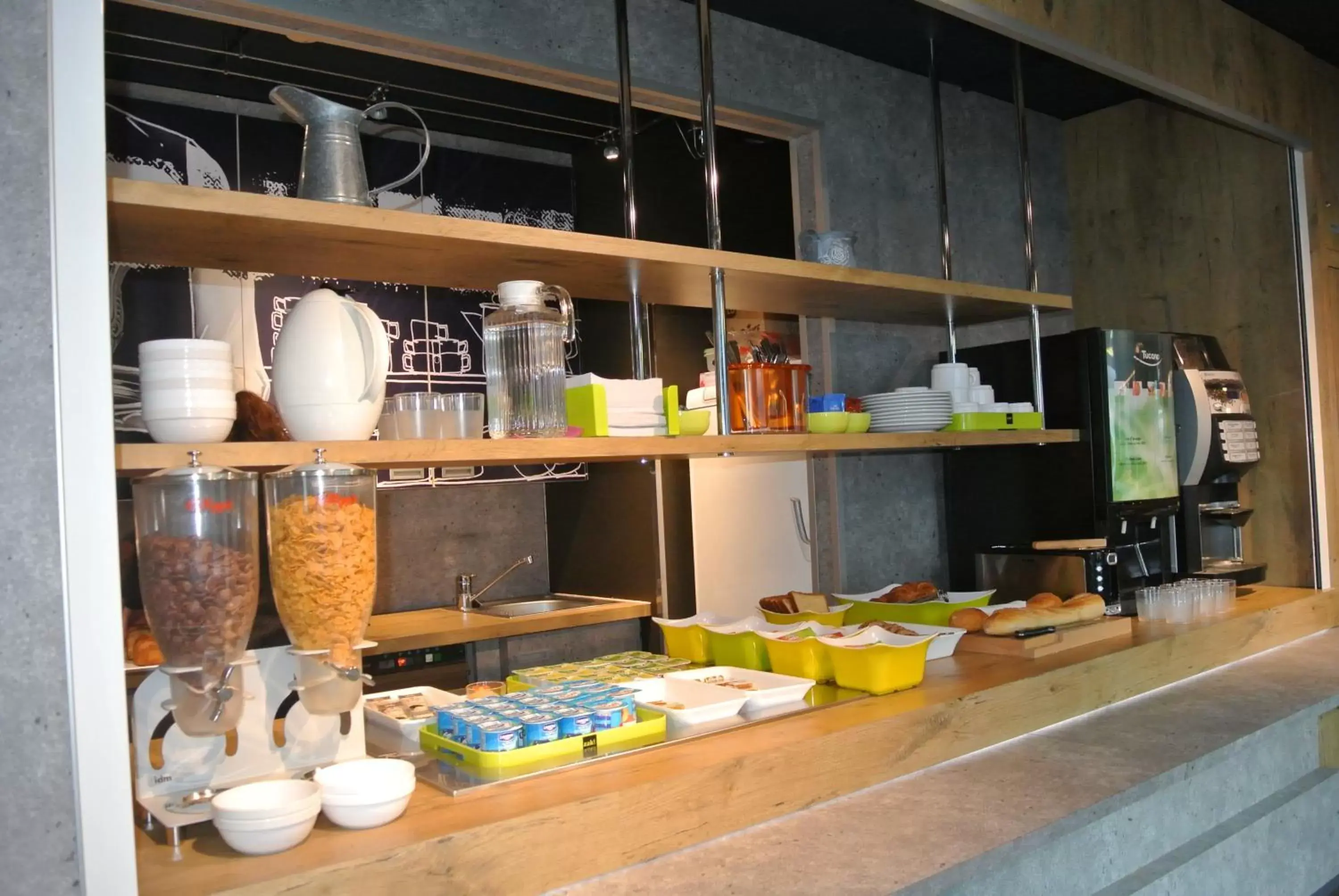 Food in ibis budget Chambéry Sud Challes Les Eaux Food in ibis budget Chambéry Sud Challes Les Eaux