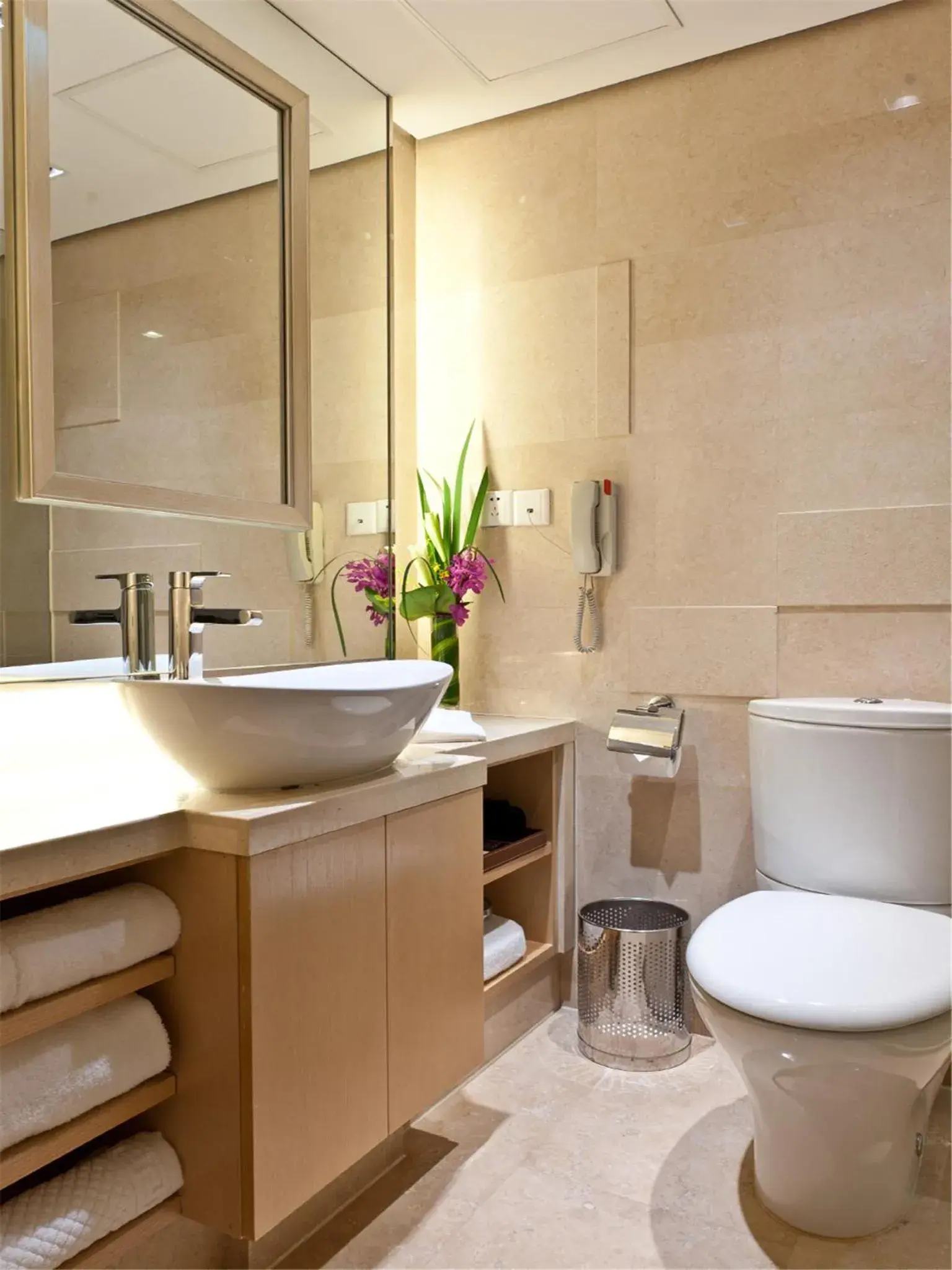 Bathroom in Hotel Kunlun