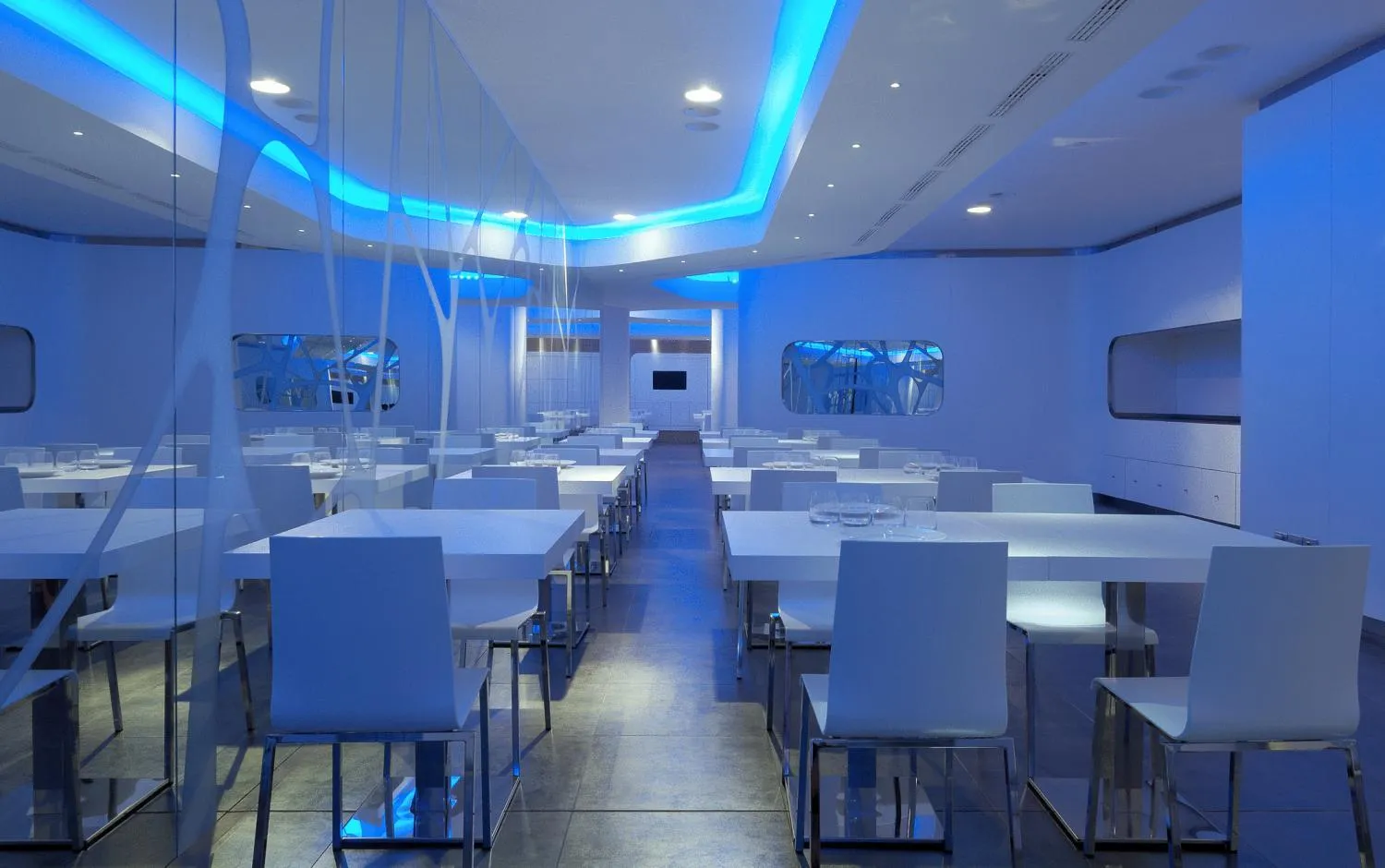 Restaurant/places to eat in A Point Arezzo Park Hotel