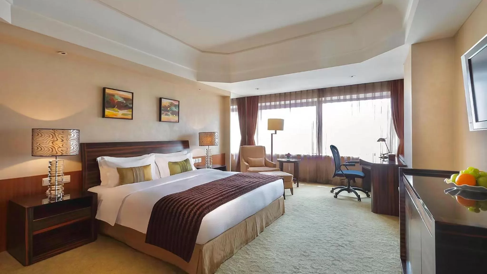 Photo of the whole room, Bed in Marco Polo Parkside, Beijing