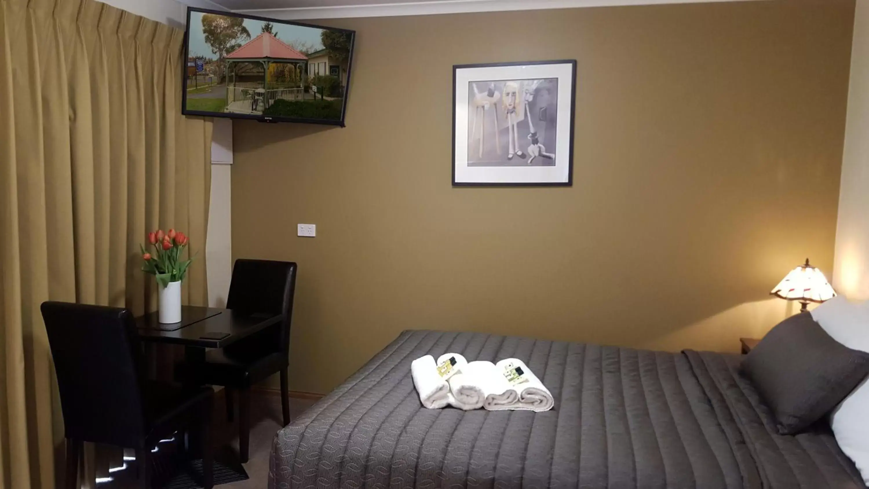 Superior Queen Room in Daylesford Central Motor Inn