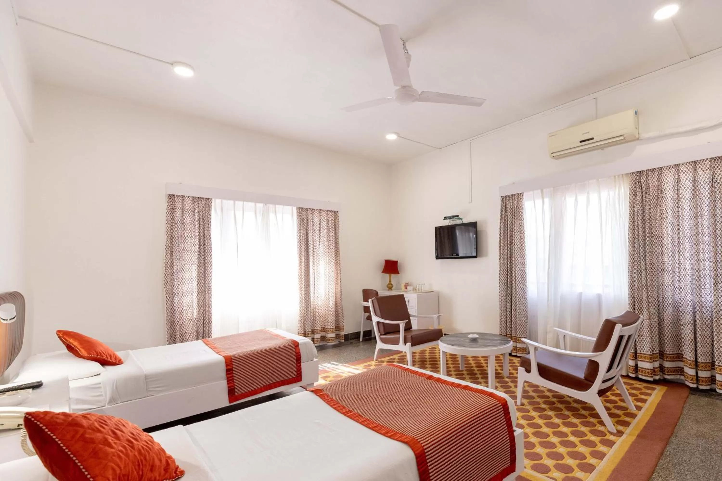 Bedroom, Bed in West End Hotel Opp Bombay Hospital