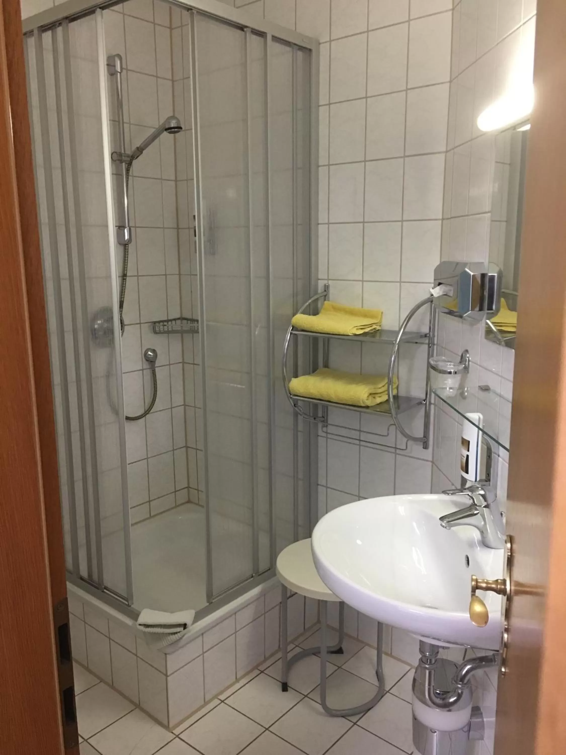 Photo of the whole room in Hotel & Restaurant Park Cafe ISA