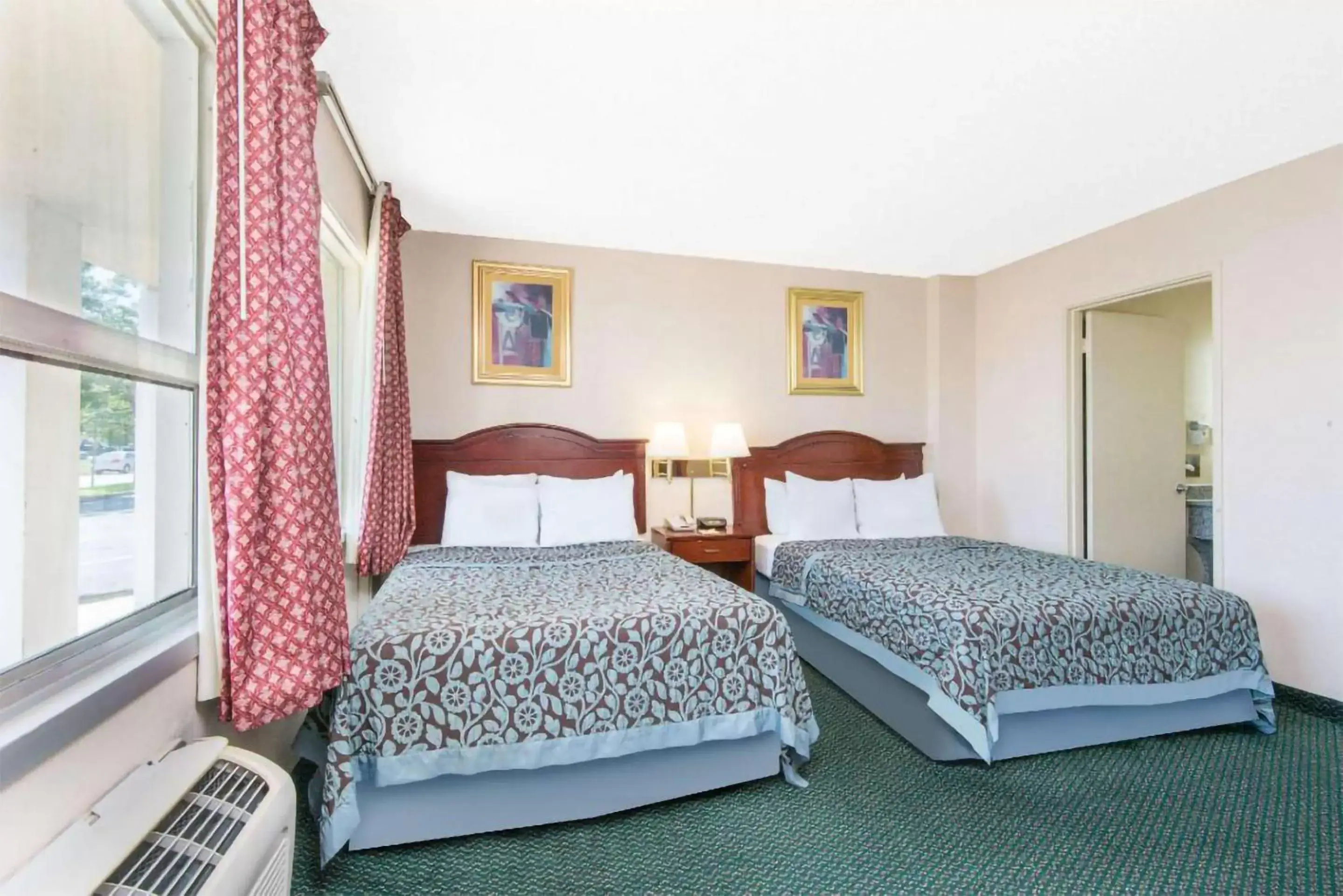 Bedroom in Blue Way Inn & Suites Wichita East