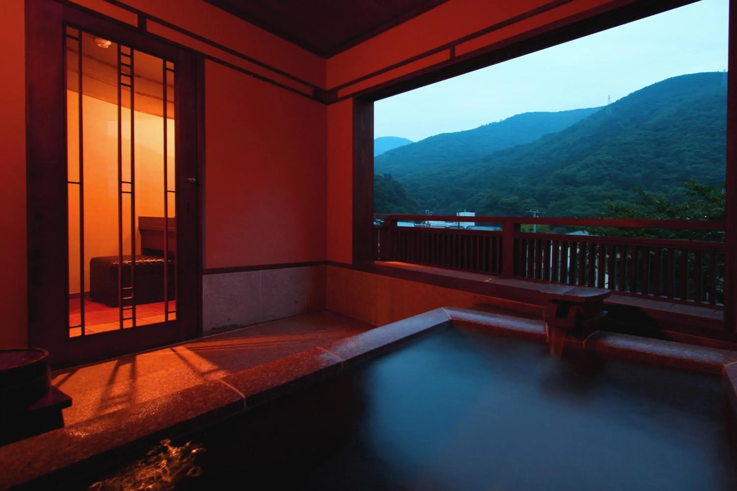 Open Air Bath, Mountain View in Hakoneyumoto Onsen Yaeikan