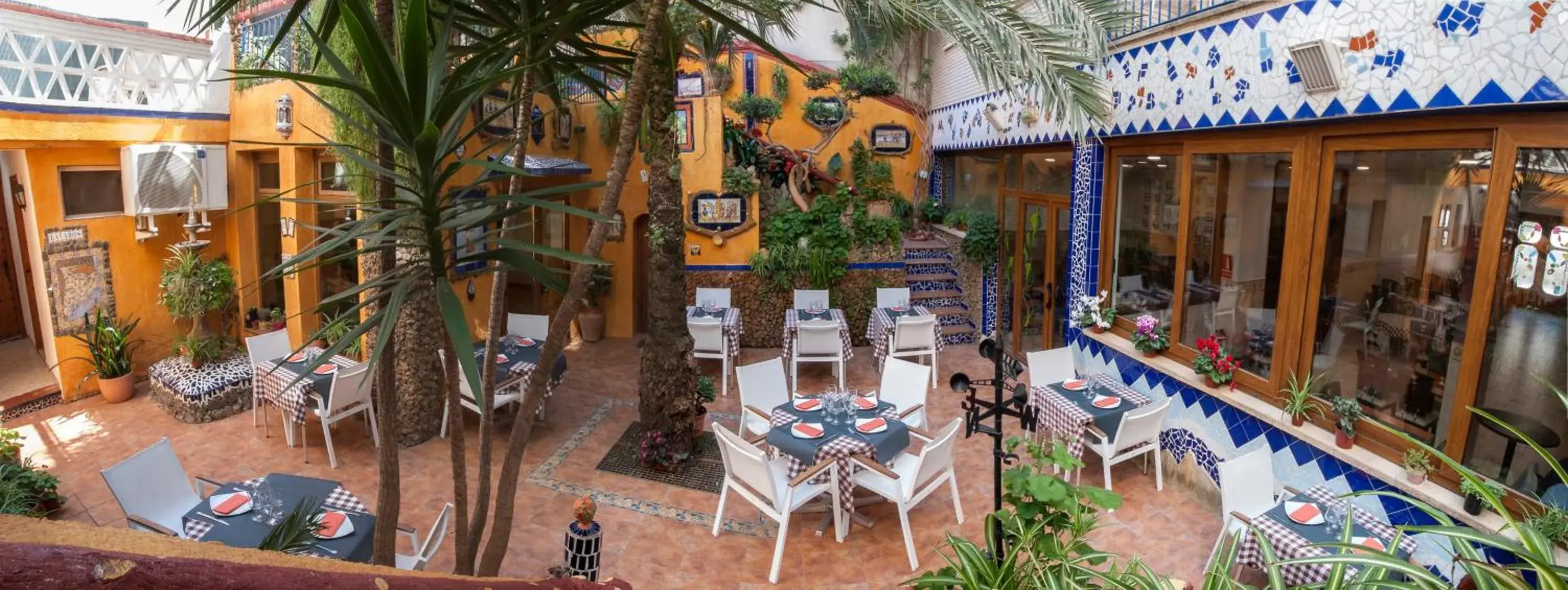 Garden, Restaurant/Places to Eat in El Cami Hotel
