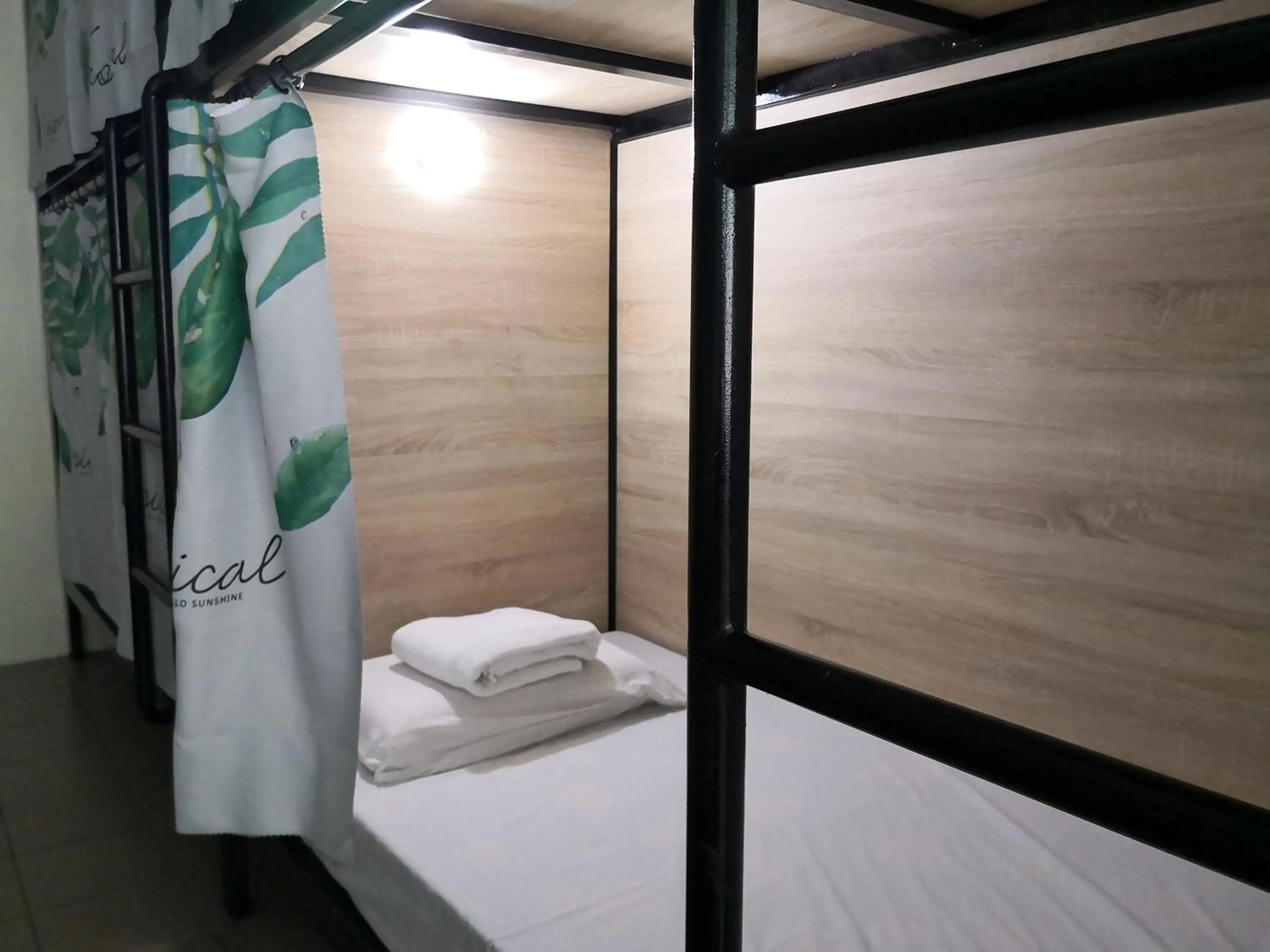 Bed in Akinabalu Youth Hostel