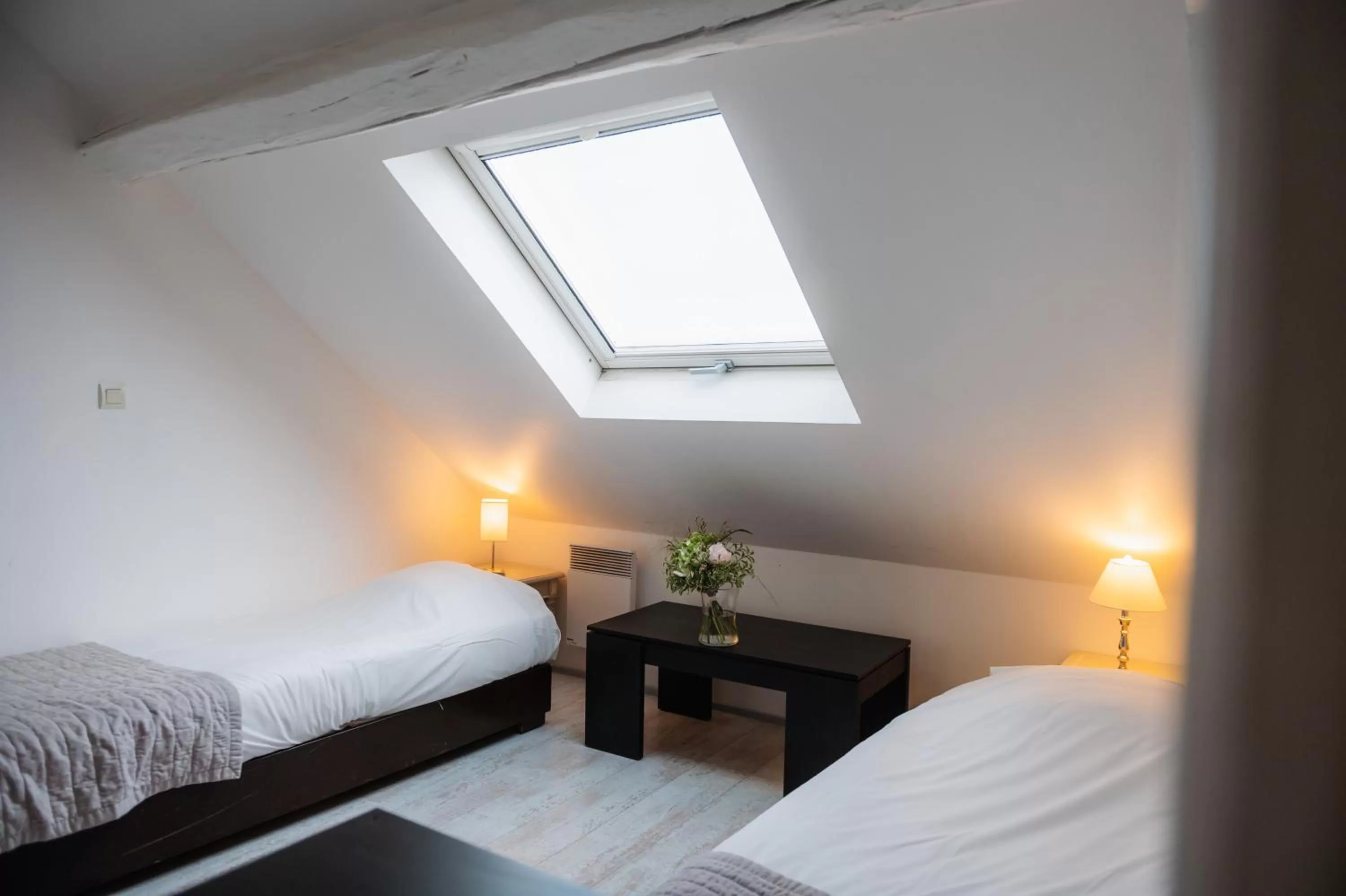 Bed in Logis - Hotel De La Mairie