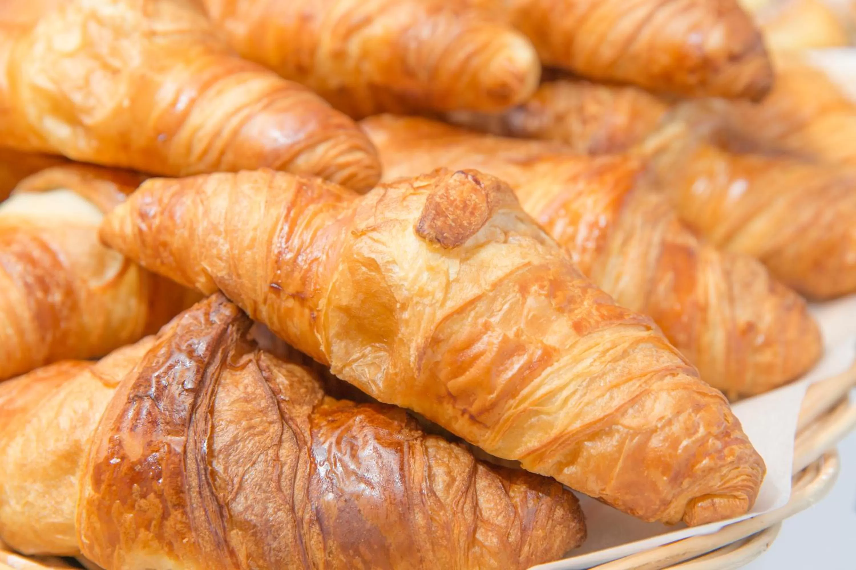 Food and drinks in Aparthotel Flora