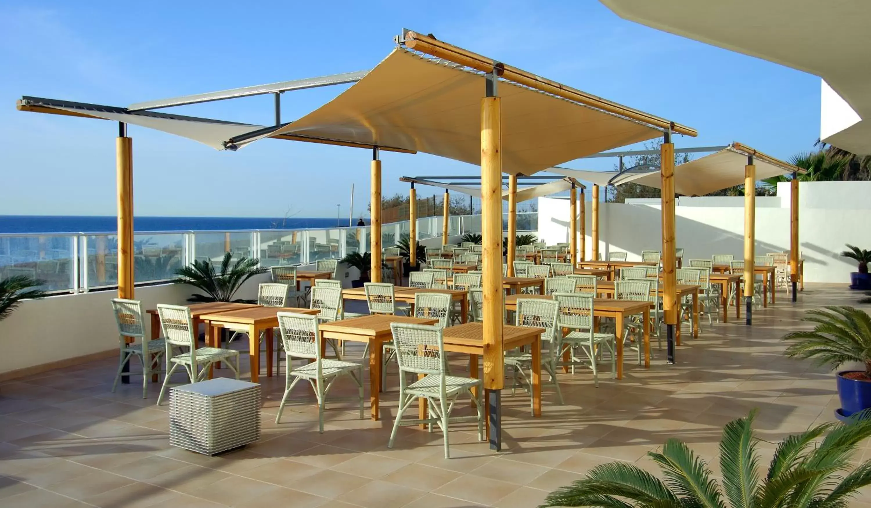 Restaurant/Places to Eat in Vincci Tenerife Golf
