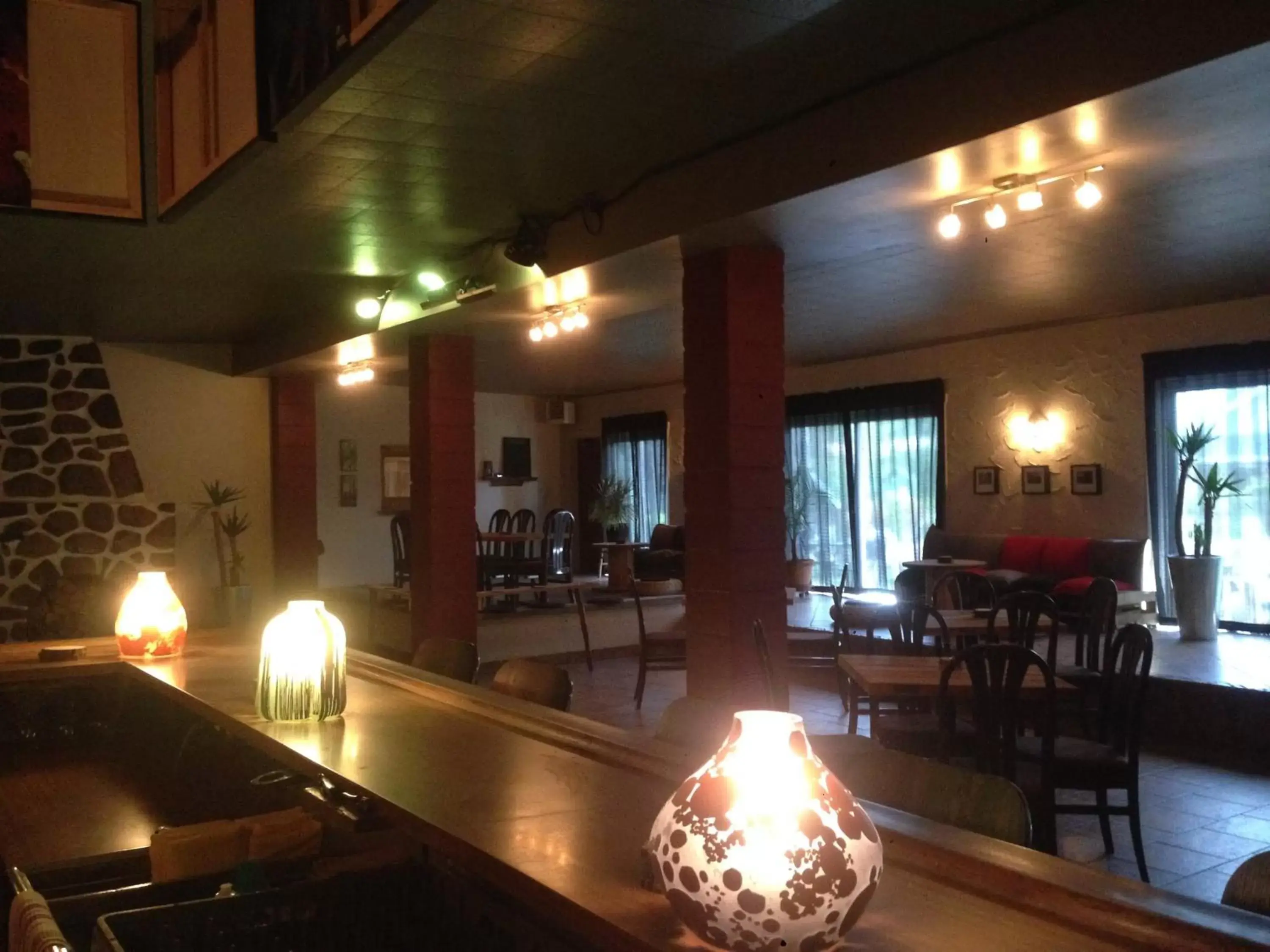 Lounge or bar, Restaurant/Places to Eat in Attitude Montagne