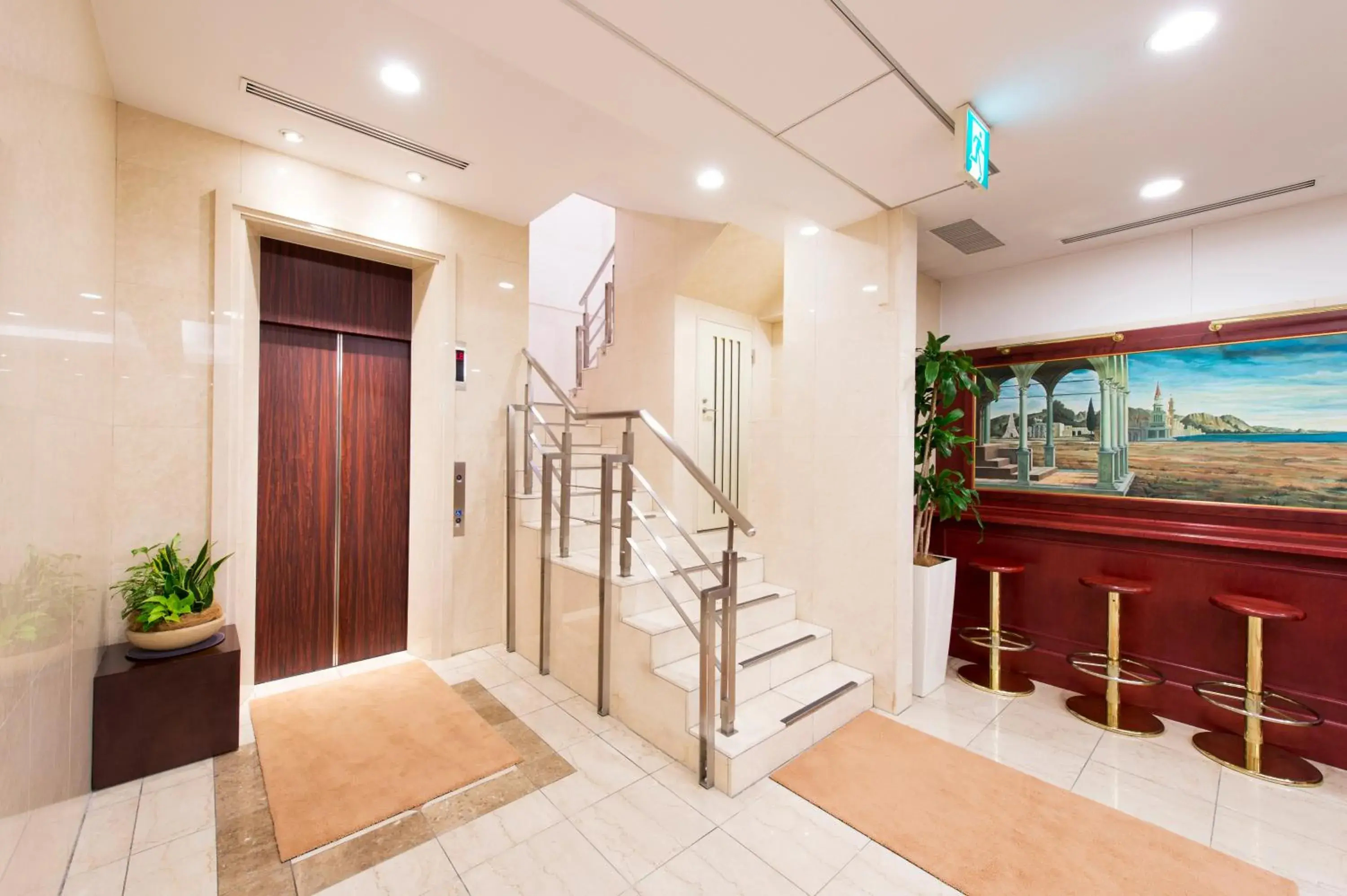 Lobby or reception in Hotel Villa Fontaine Tokyo-Jimbocho