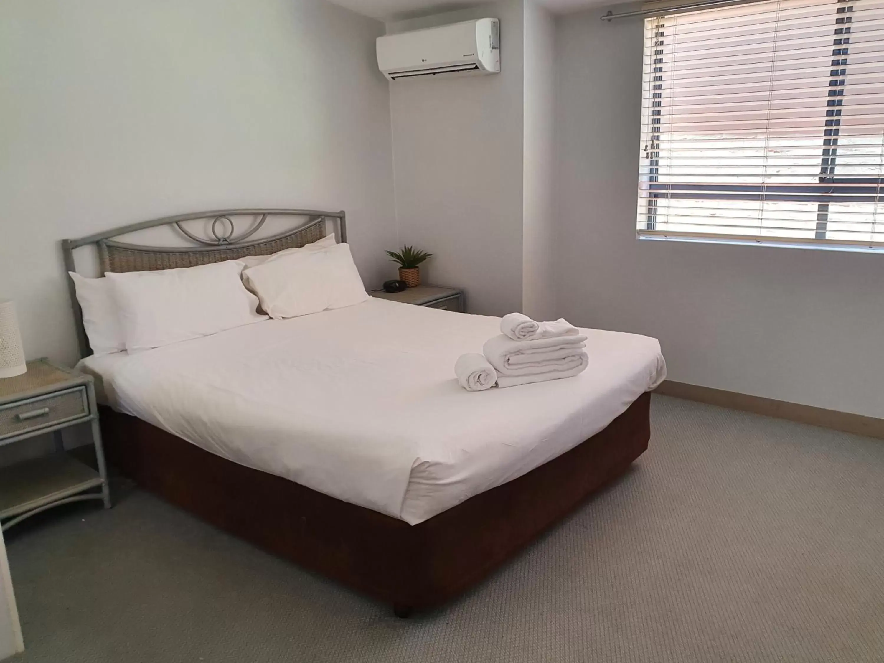 Bedroom, Bed in Nelson Bay Breeze