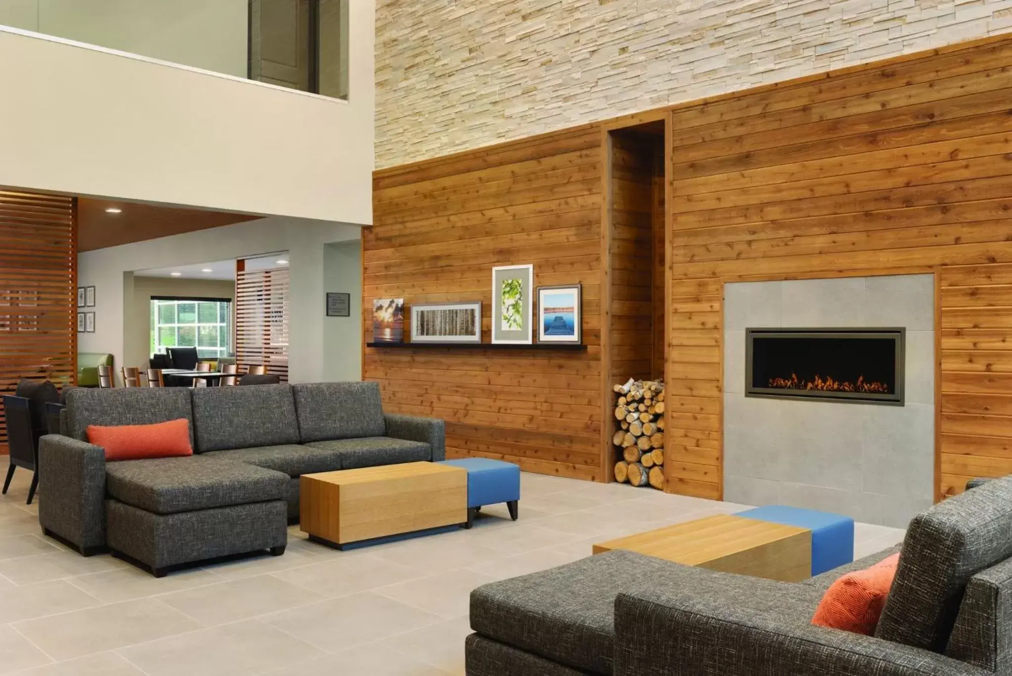 Lobby or reception in Country Inn & Suites by Radisson, Ft. Atkinson, WI Lobby or reception in Country Inn & Suites by Radisson, Ft. Atkinson, WI