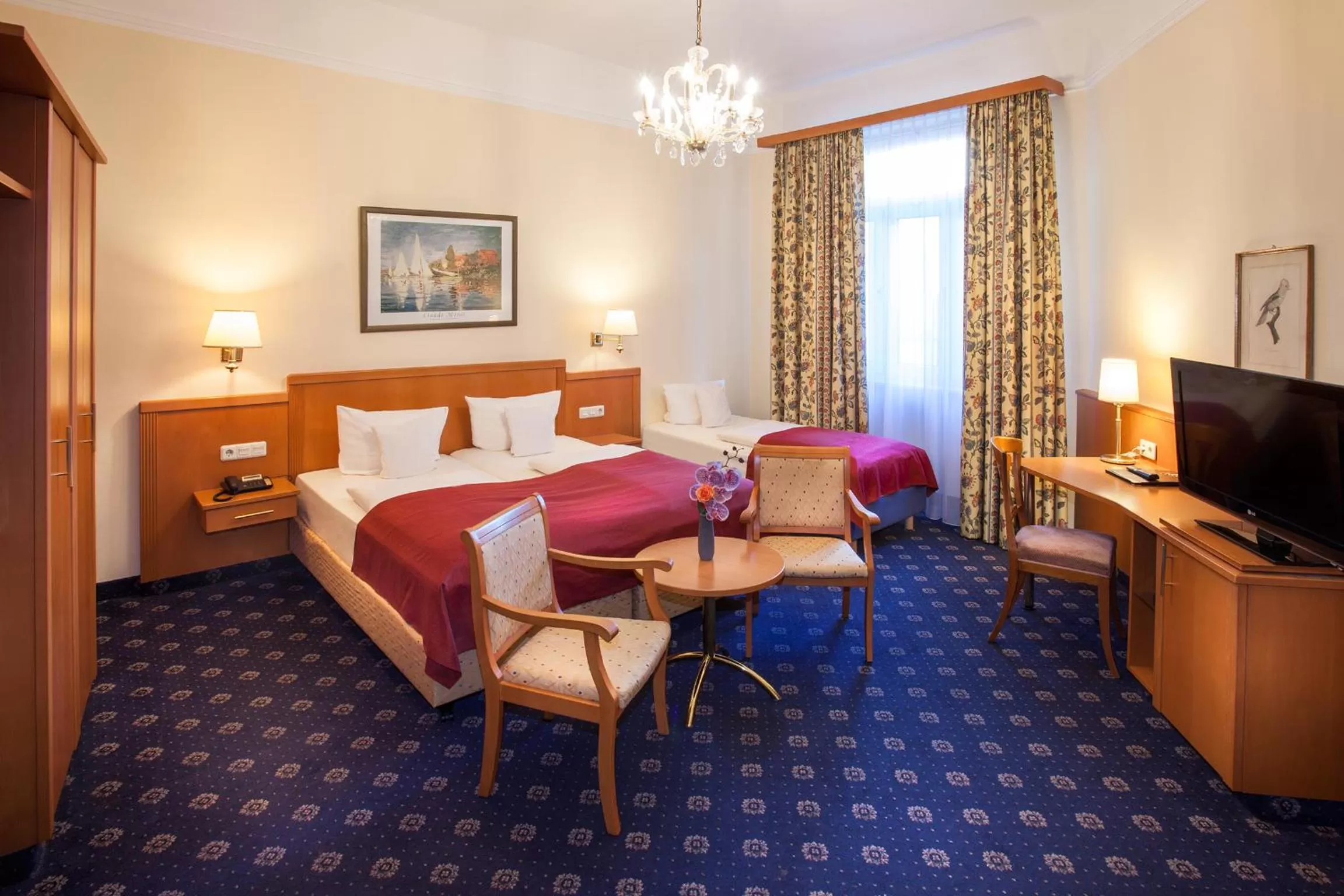 Day, Bed in Centro Hotel National Frankfurt City, Trademark Collection by Wyndham