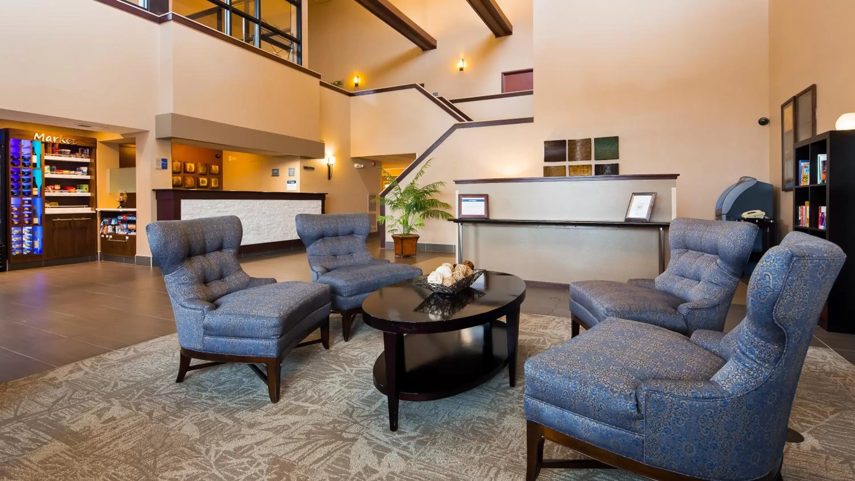 Lobby or reception, Lobby/Reception in Best Western West Towne Suites