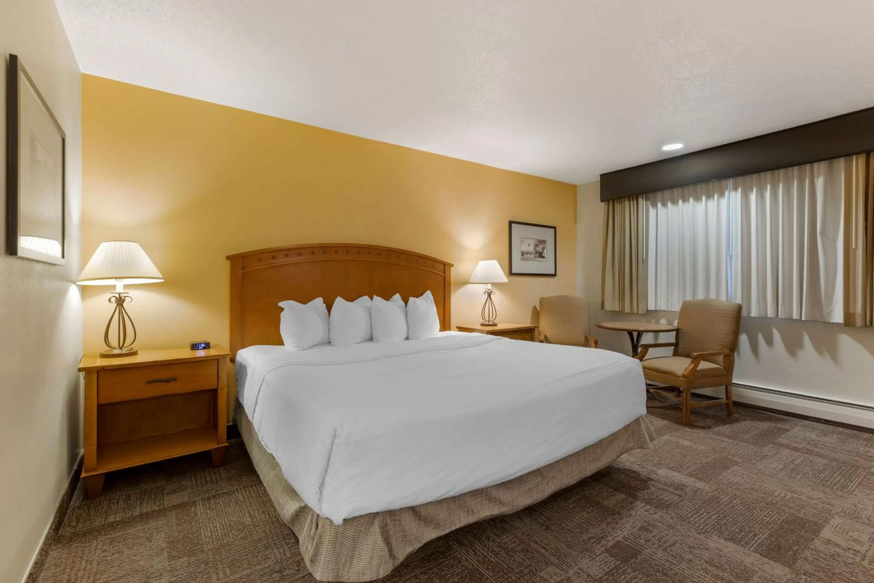 Bed in Best Western Pioneer