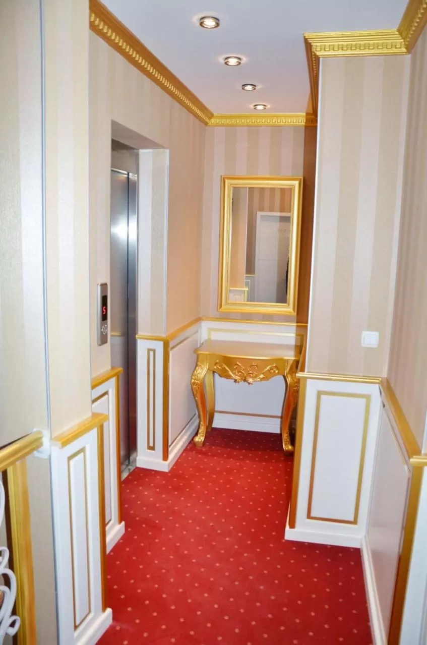 Property building, Bed in Hotel Begolli