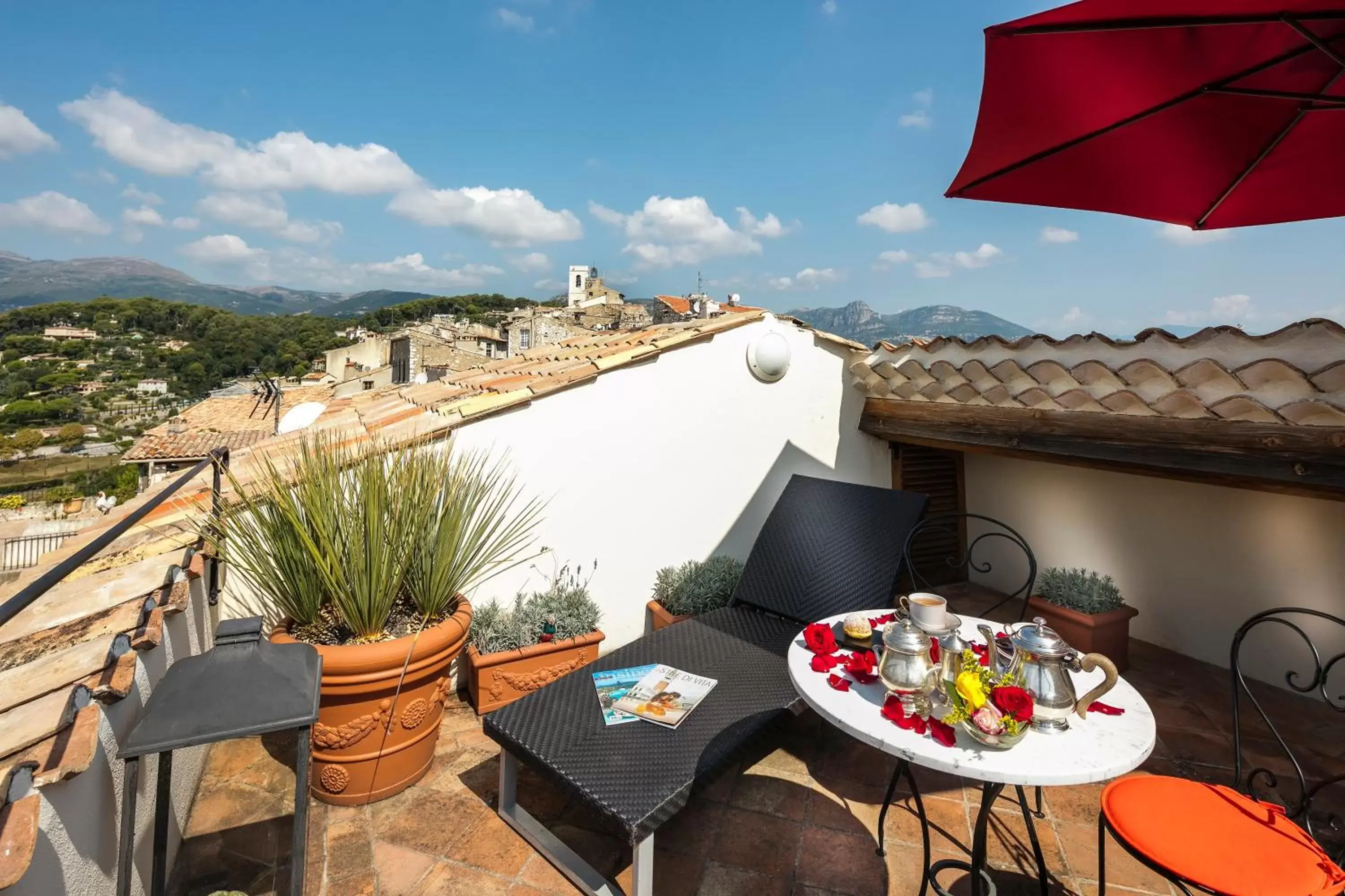 Balcony/Terrace in Hotel Le Saint Paul