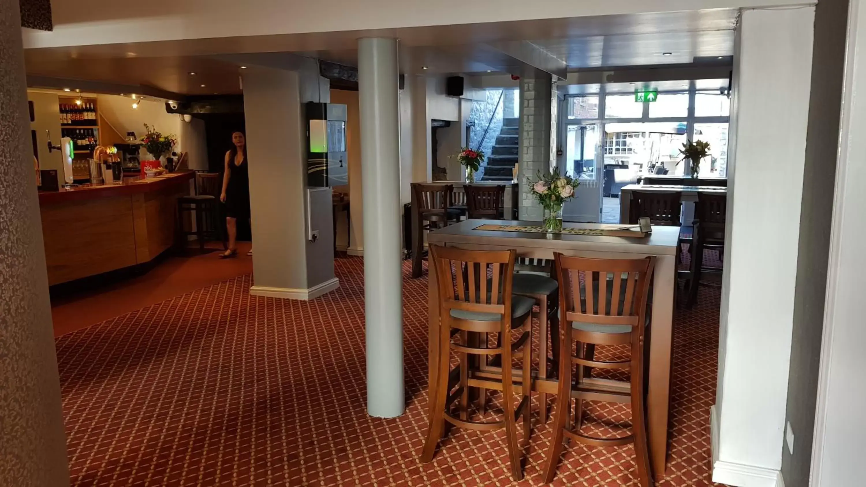 Lounge or bar in The Portcullis Hotel